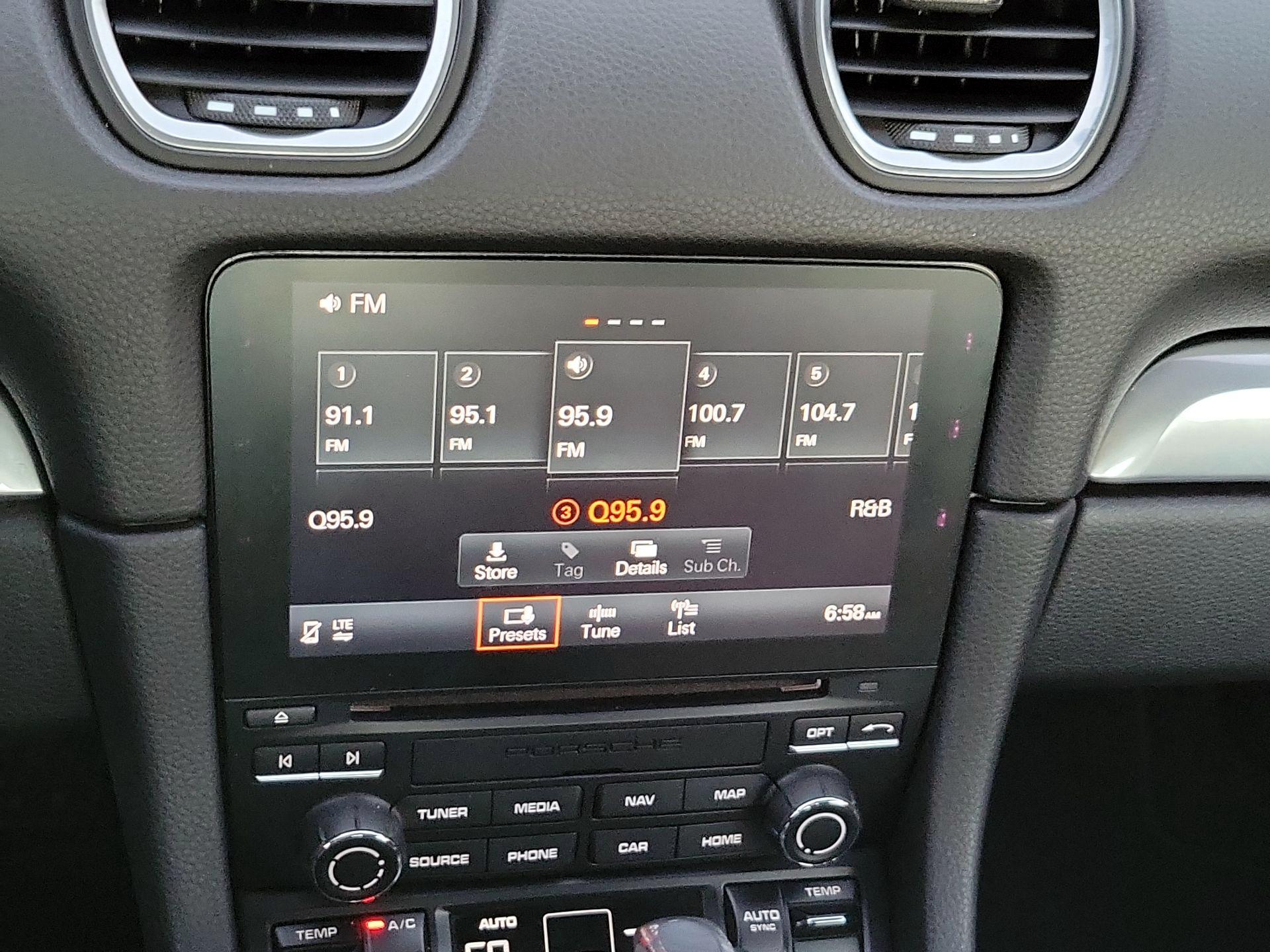 Thumbnail: 2018 Porsche 718 Cayman - 15