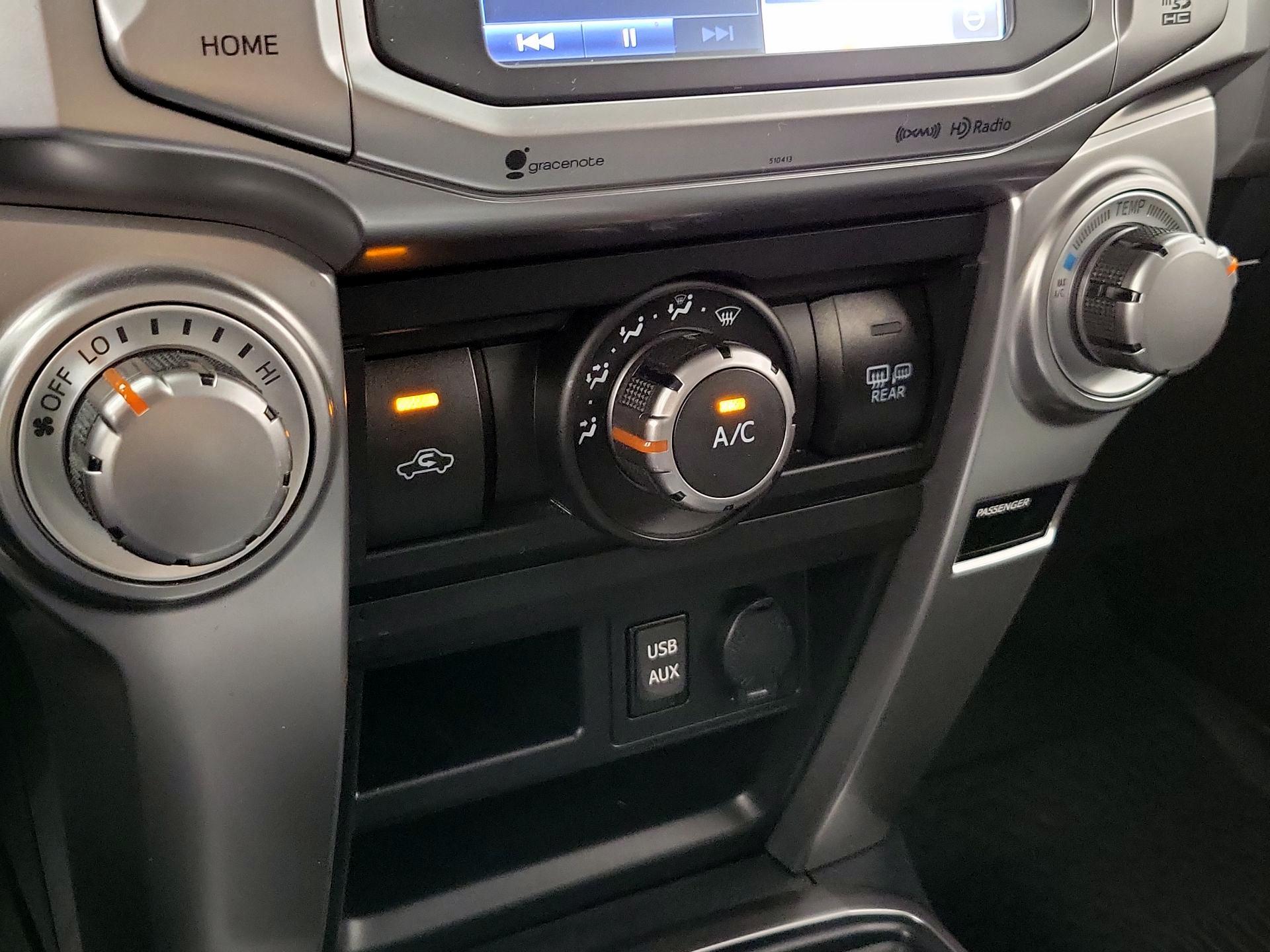 Thumbnail: 2019 Toyota 4Runner - 17