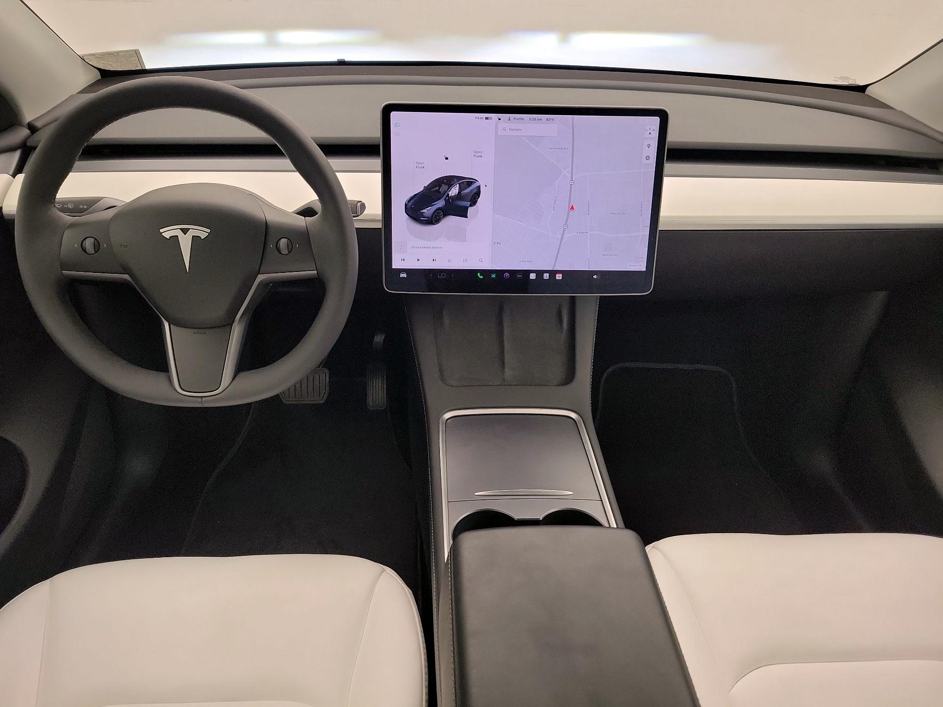 Thumbnail: 2024 Tesla Model Y - 9