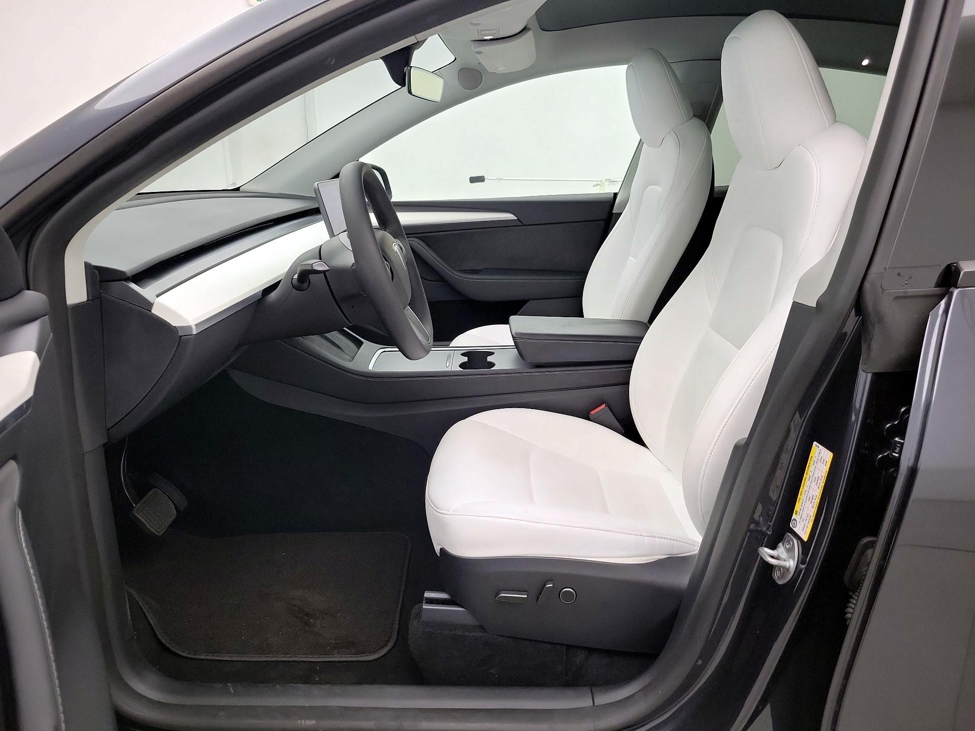 Thumbnail: 2024 Tesla Model Y - 11