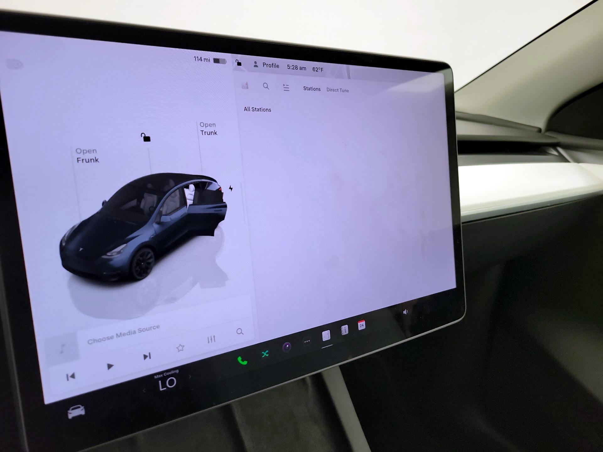 Thumbnail: 2024 Tesla Model Y - 15