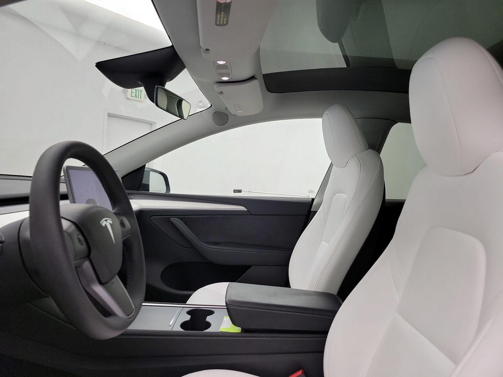 Thumbnail: 2024 Tesla Model Y - 19