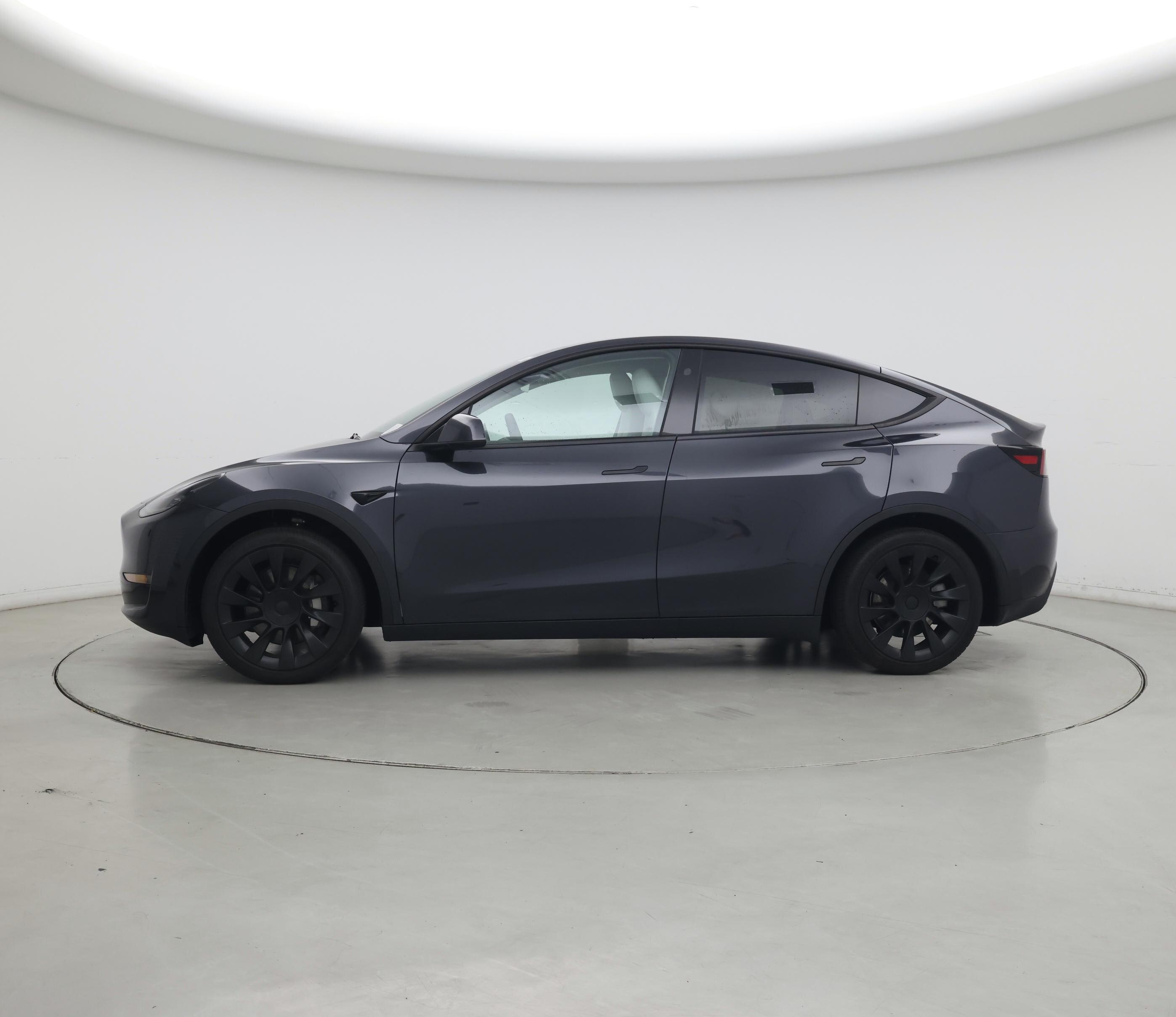Thumbnail: 2024 Tesla Model Y - 3