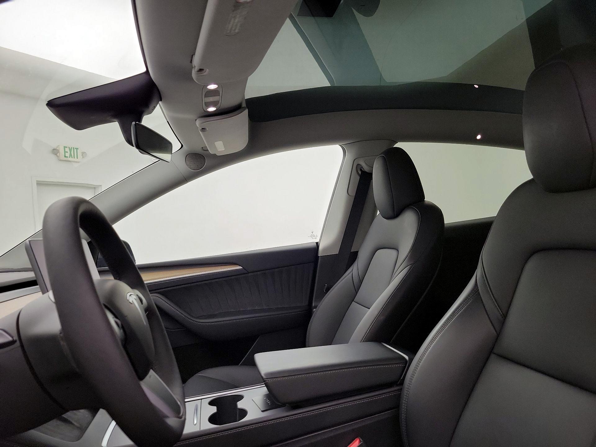 Thumbnail: 2023 Tesla Model Y - 18