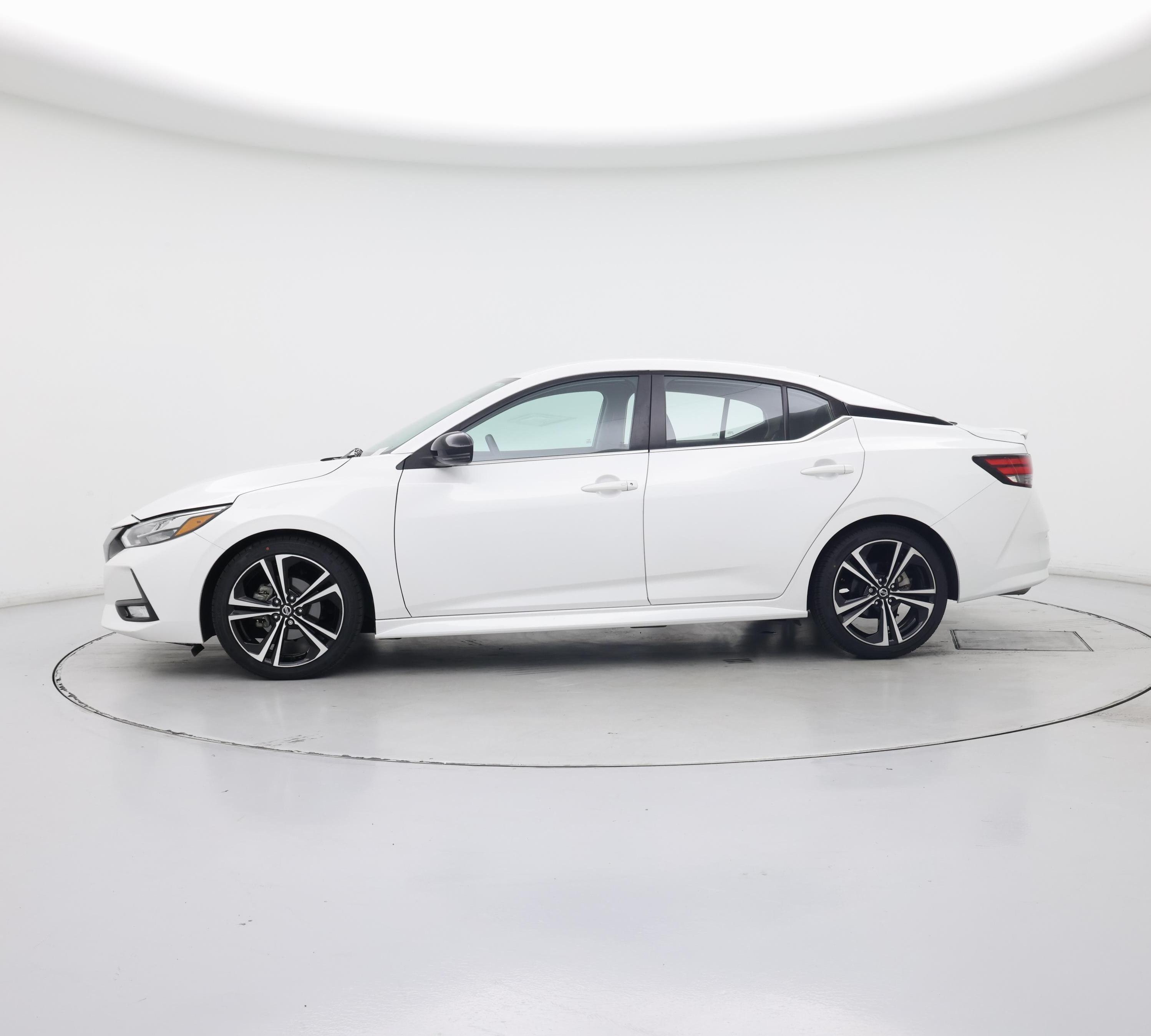 Thumbnail: 2021 Nissan Sentra - 3