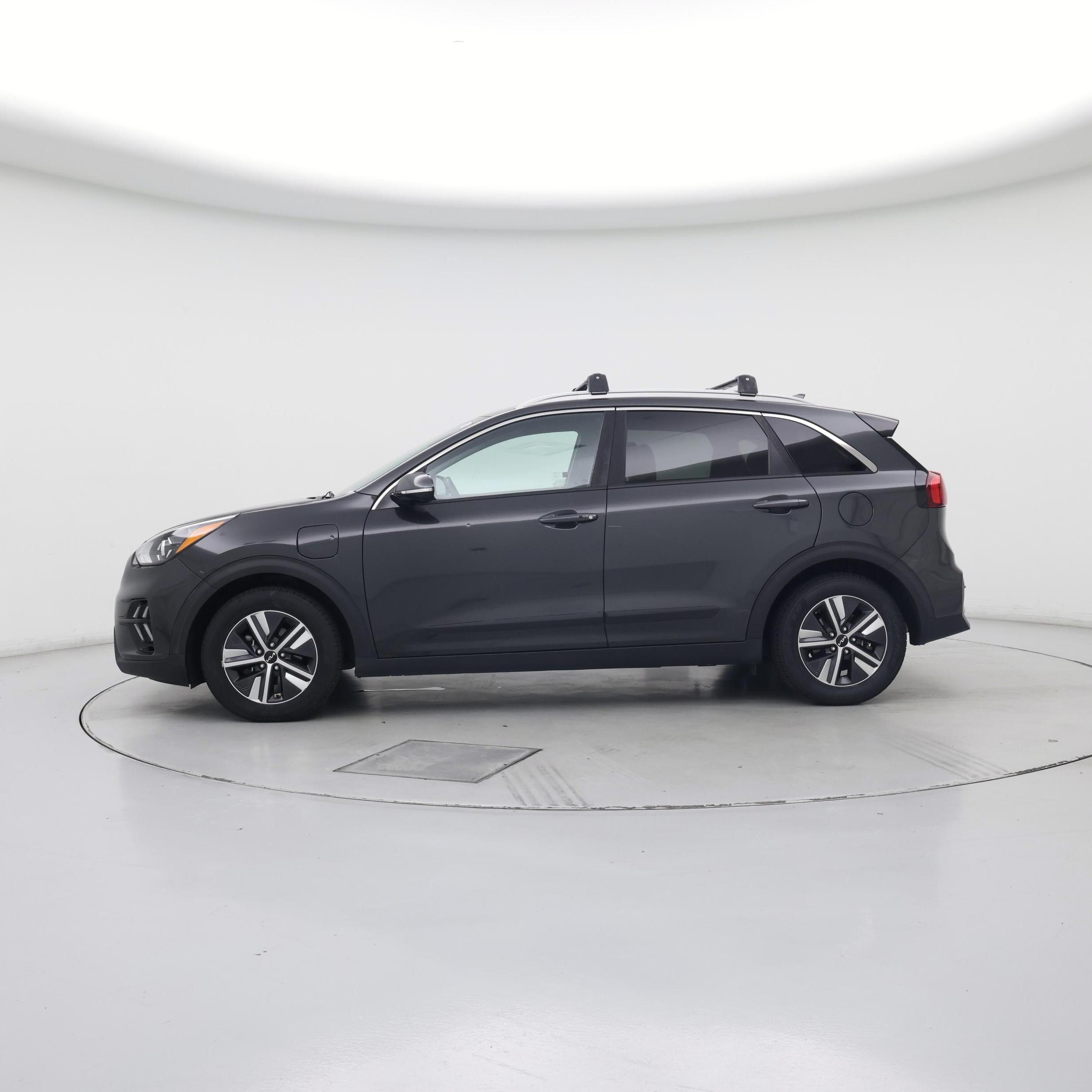 Thumbnail: 2022 Kia Niro - 3