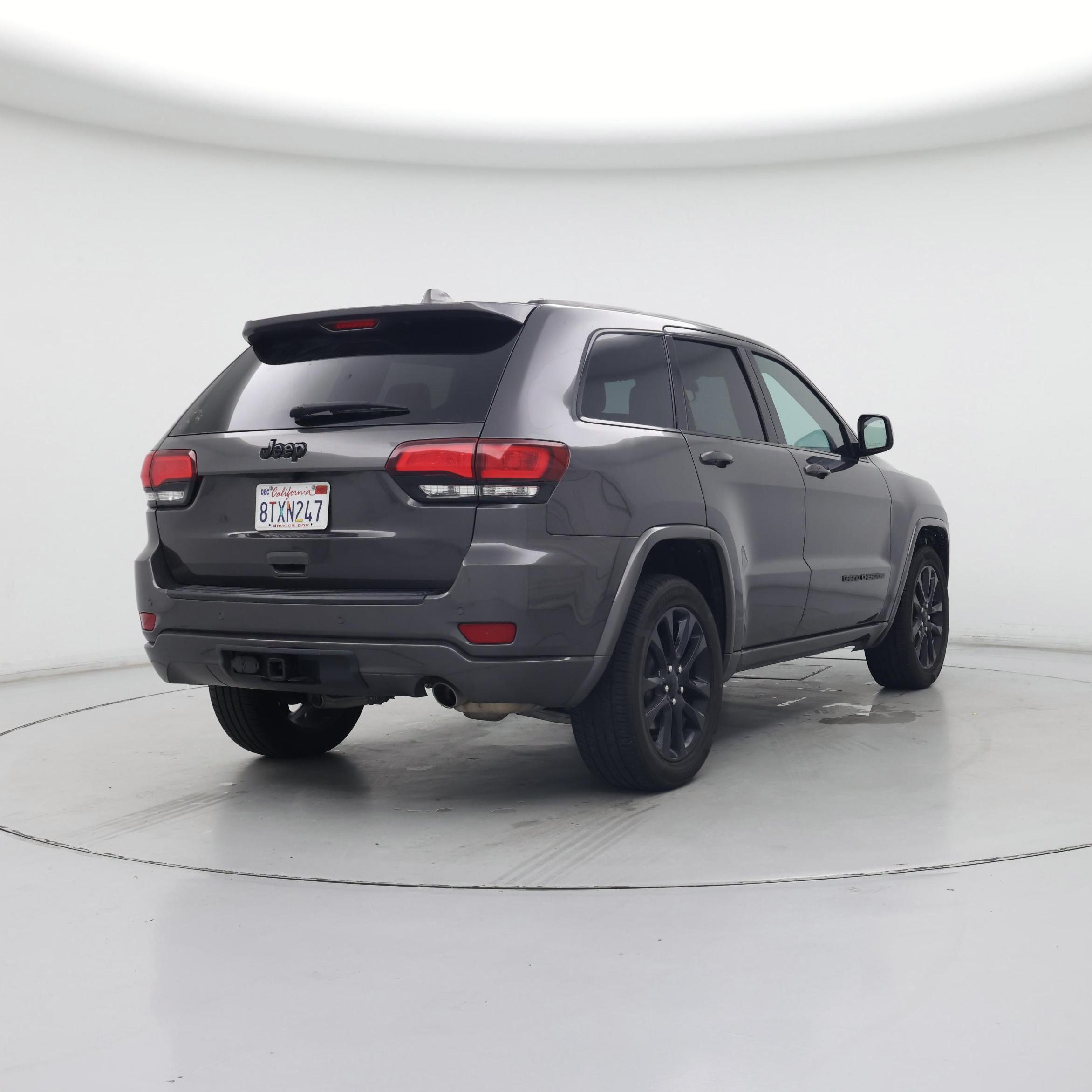 Thumbnail: 2021 Jeep Grand Cherokee - 8