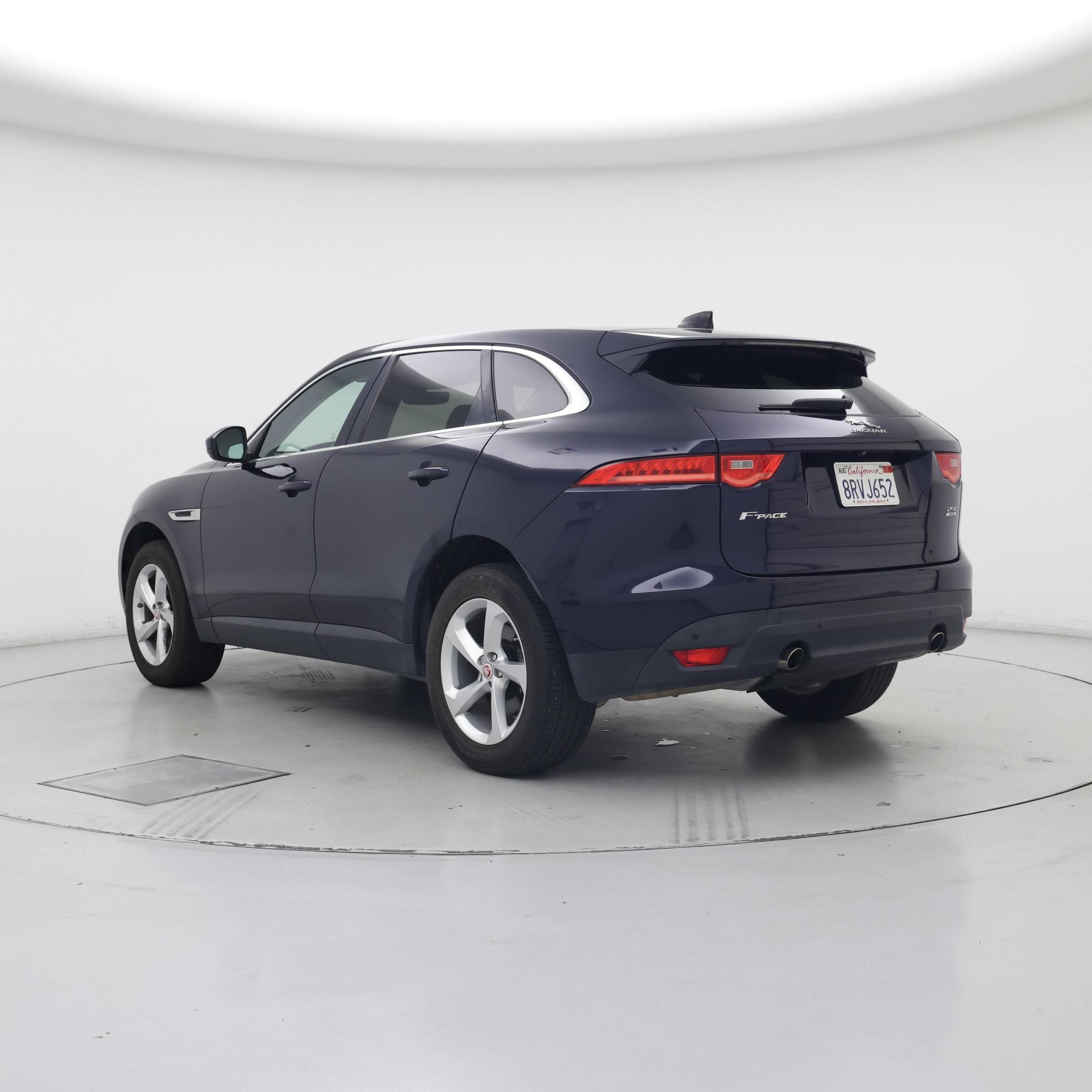 Thumbnail: 2020 Jaguar F-Pace - 2
