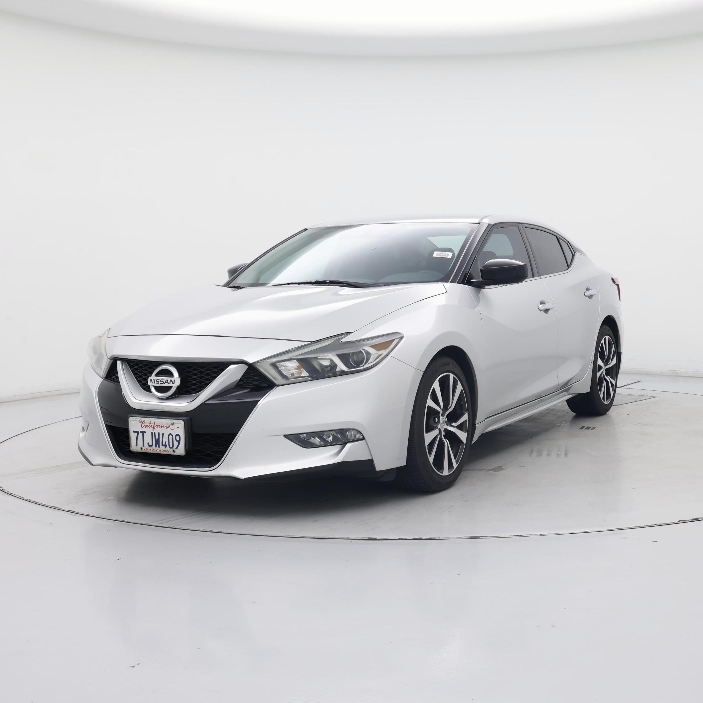 Thumbnail: 2016 Nissan Maxima - 4