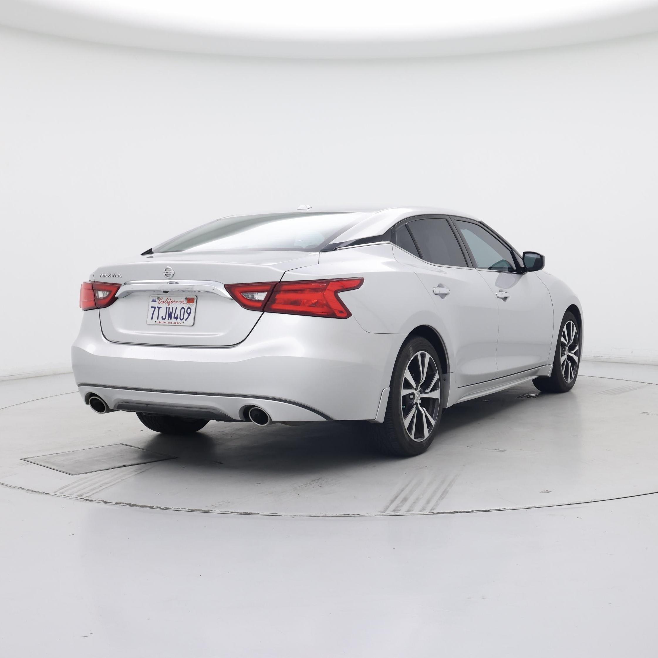 Thumbnail: 2016 Nissan Maxima - 8