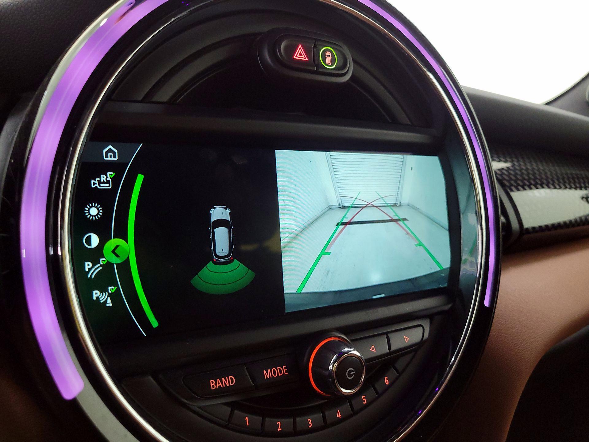 Thumbnail: 2019 MINI Cooper Hardtop - 15