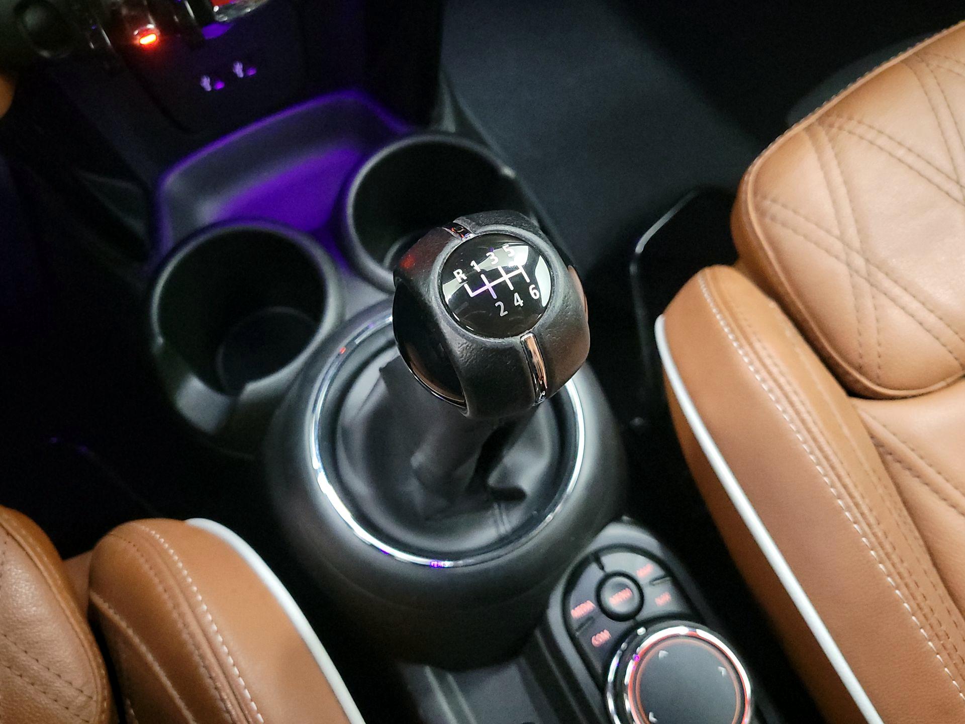 Thumbnail: 2019 MINI Cooper Hardtop - 18