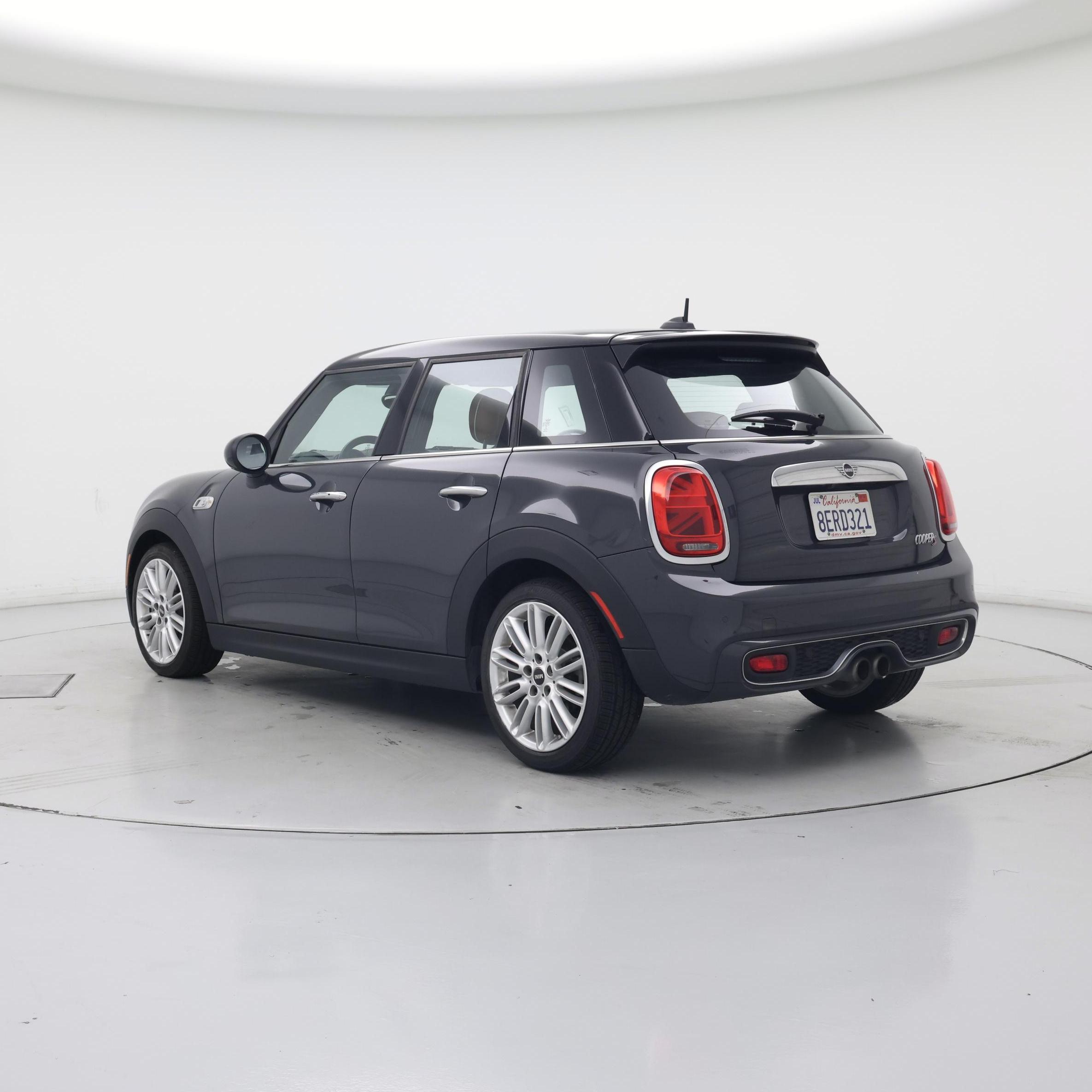 Thumbnail: 2019 MINI Cooper Hardtop - 2