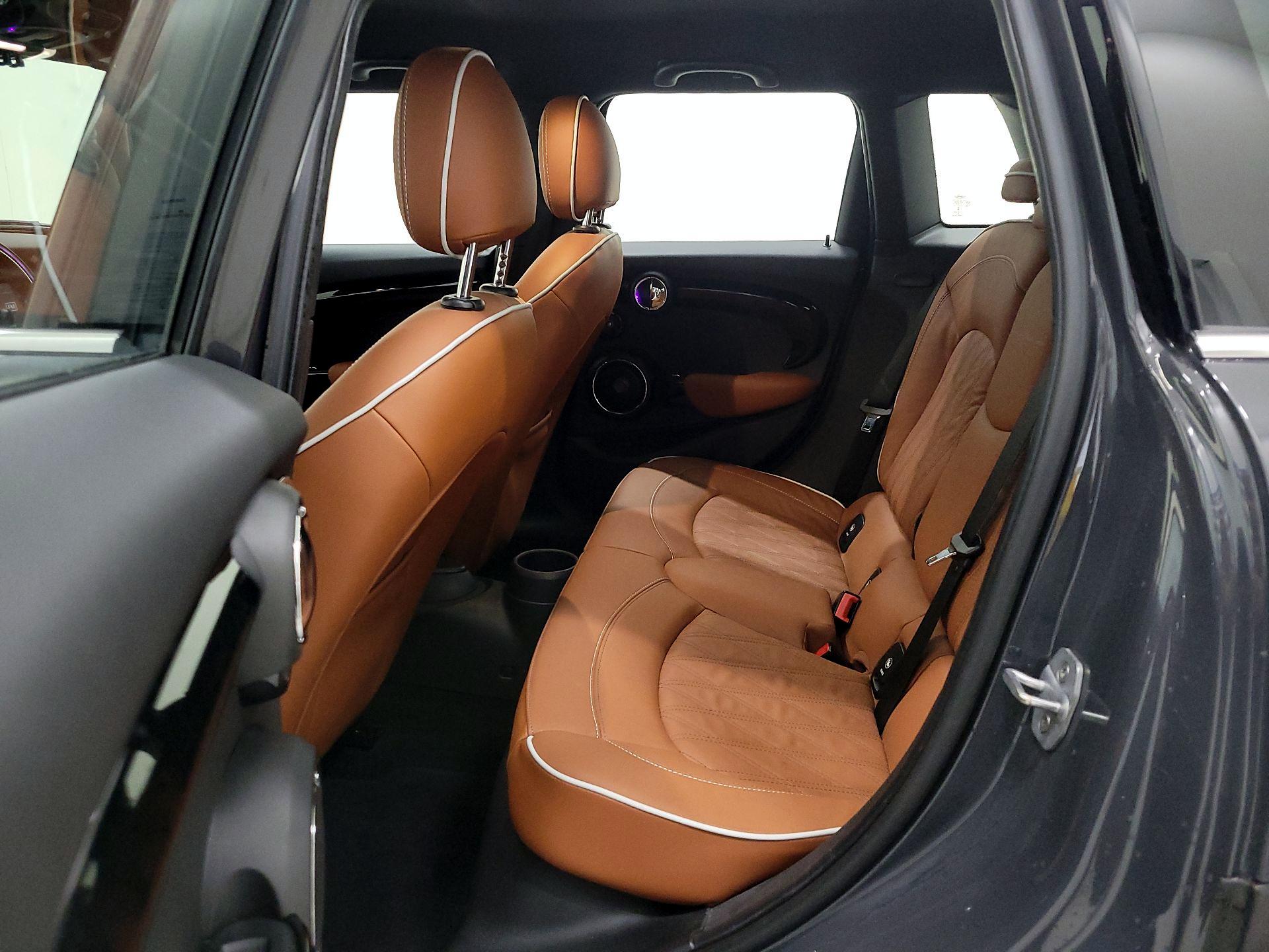 Thumbnail: 2019 MINI Cooper Hardtop - 20