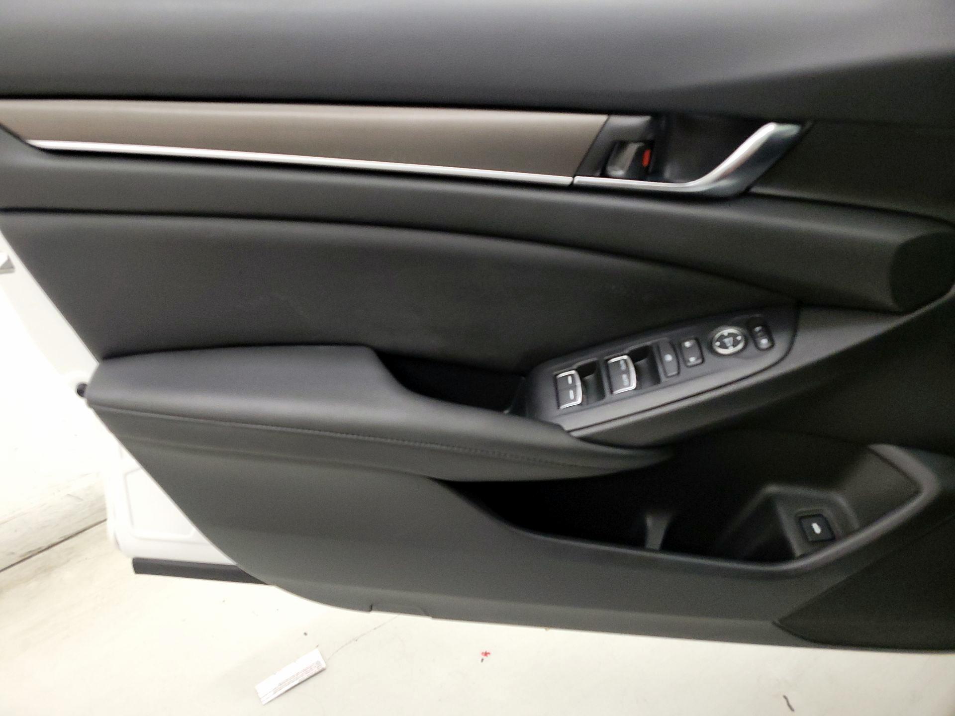 Thumbnail: 2020 Honda Accord - 12