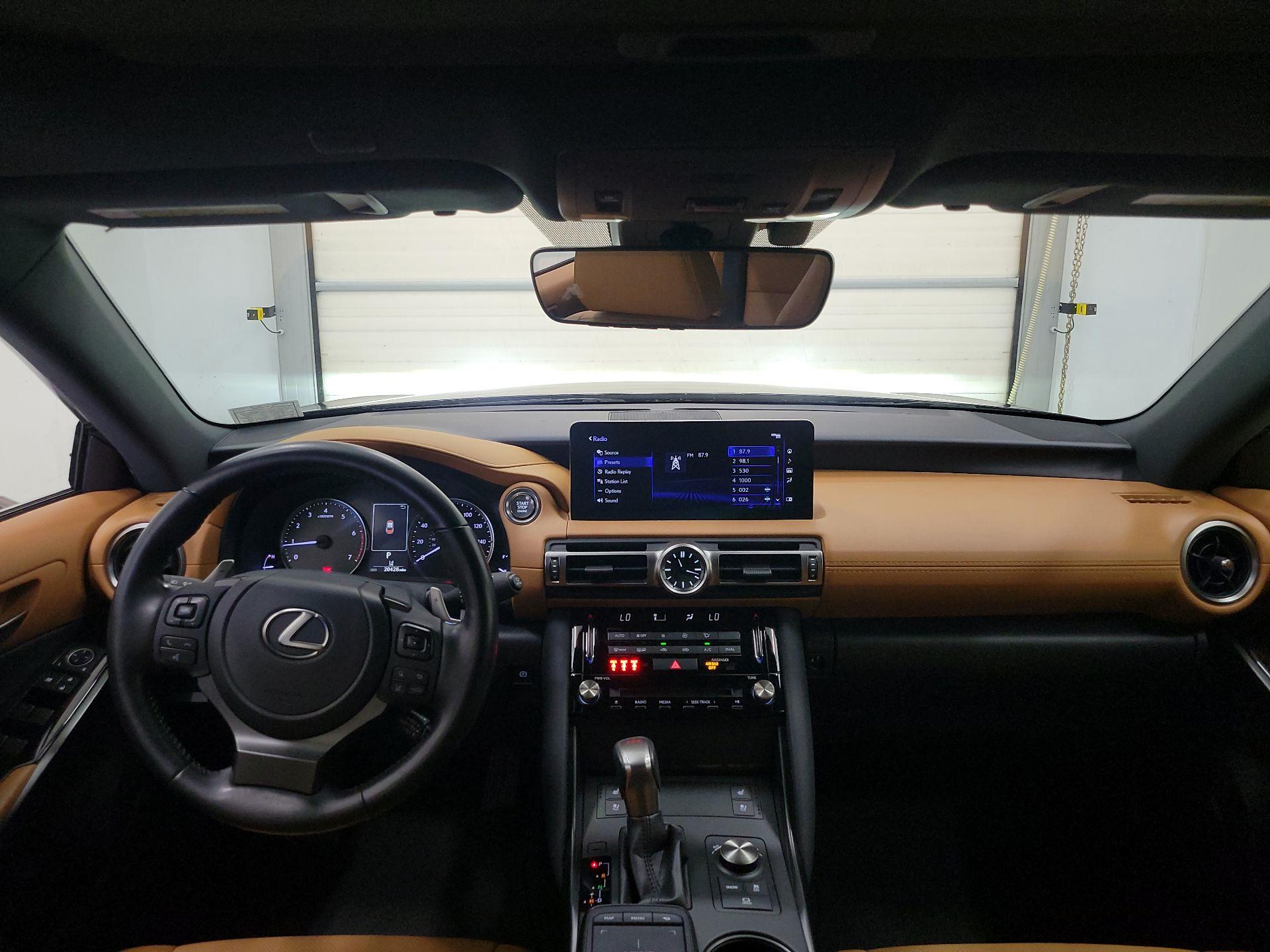 Thumbnail: 2021 Lexus IS - 9