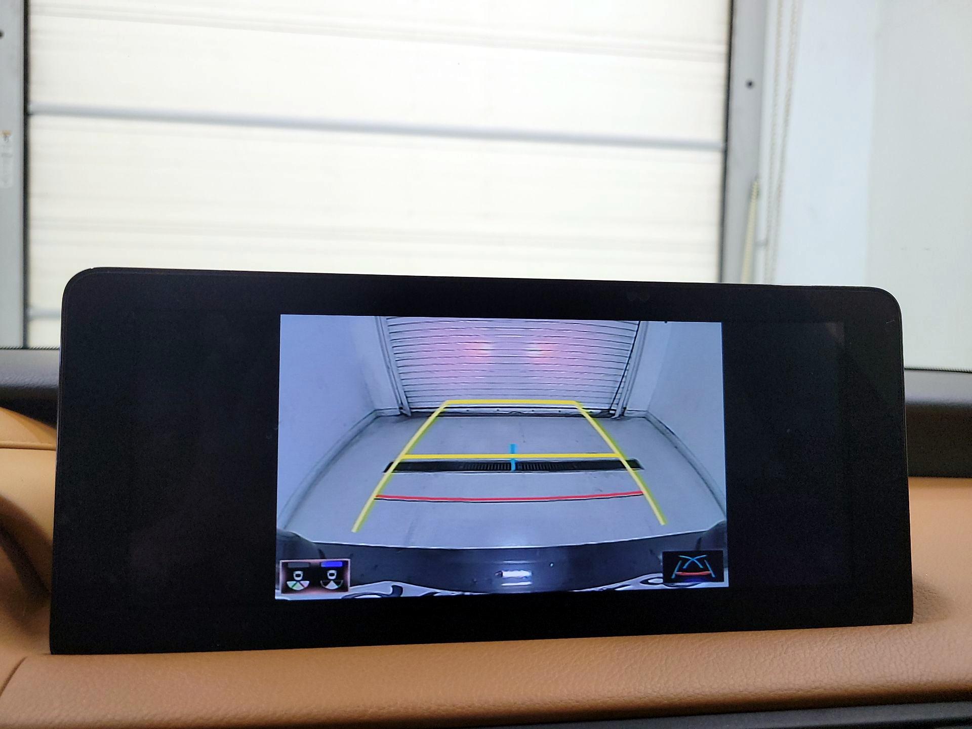 Thumbnail: 2021 Lexus IS - 14