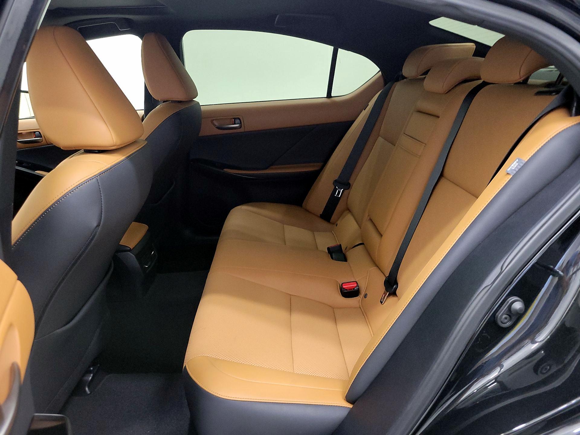 Thumbnail: 2021 Lexus IS - 19