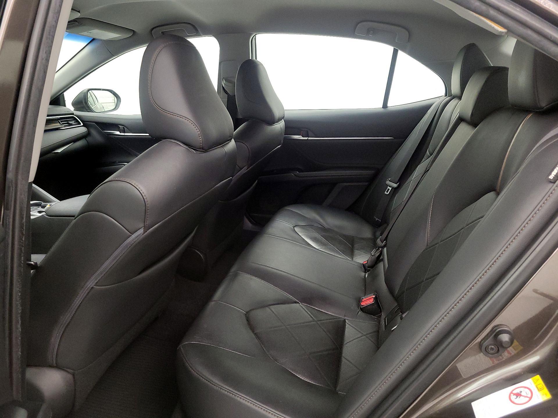 Thumbnail: 2018 Toyota Camry - 19