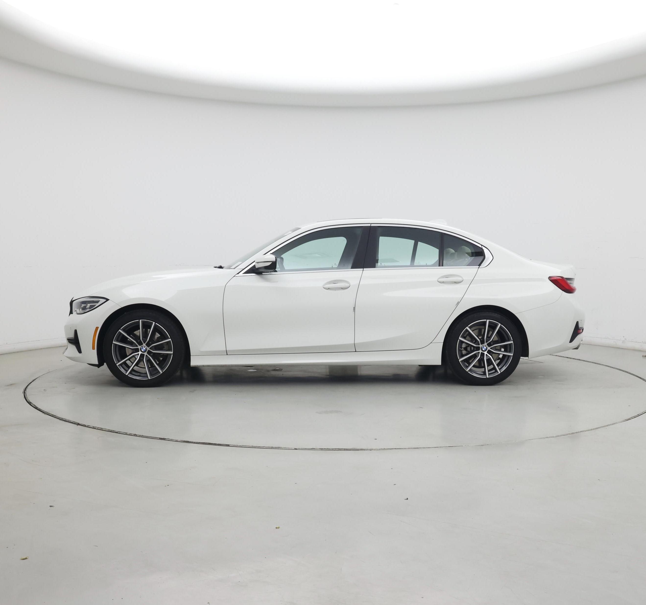 Thumbnail: 2020 BMW 3 Series - 3