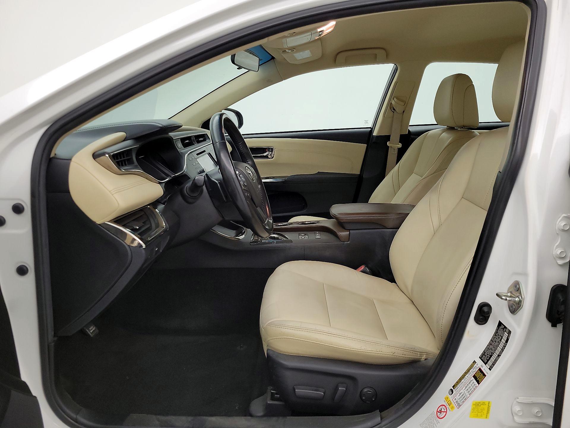 Thumbnail: 2016 Toyota Avalon - 11