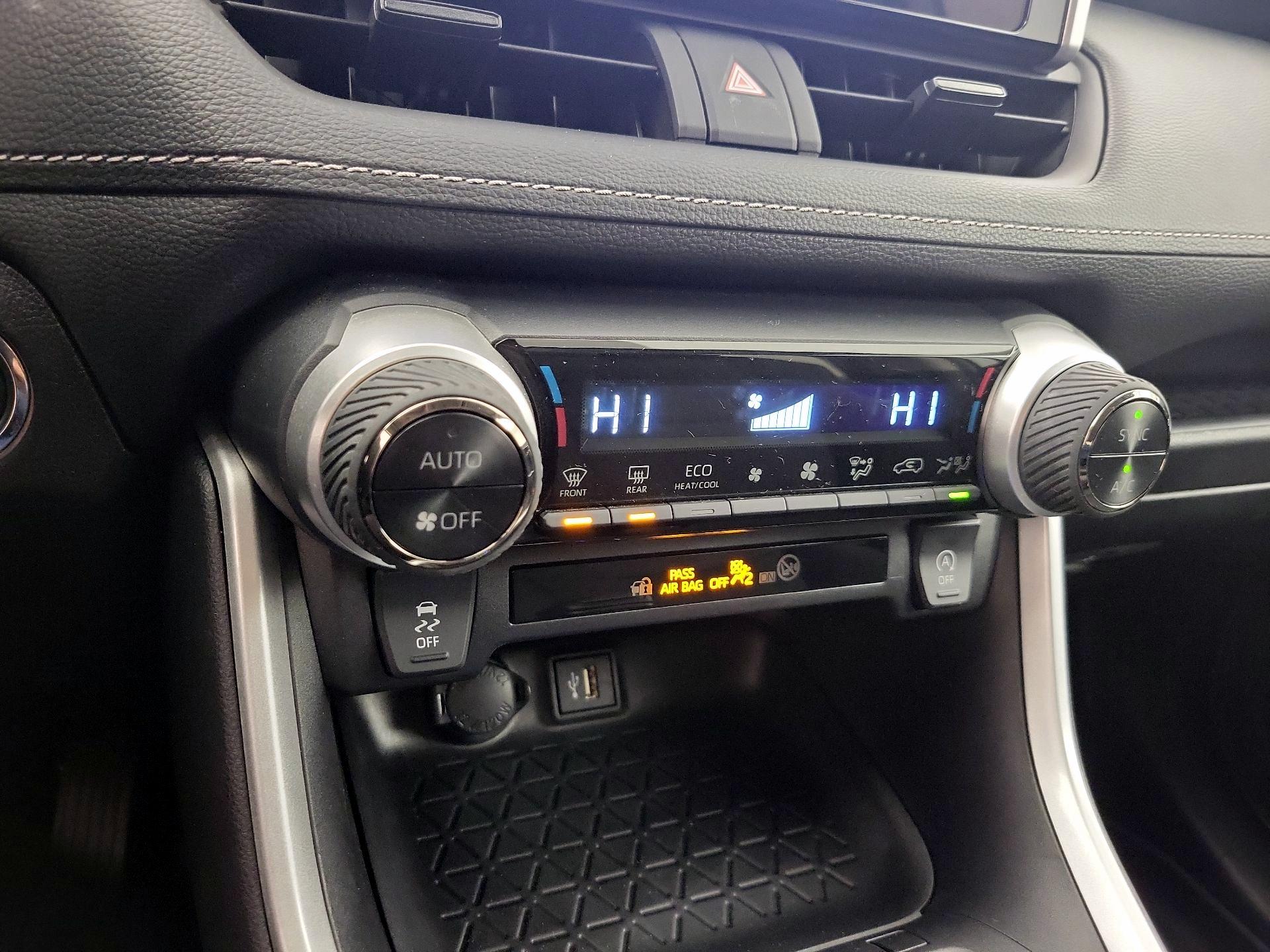 Thumbnail: 2024 Toyota RAV4 - 16