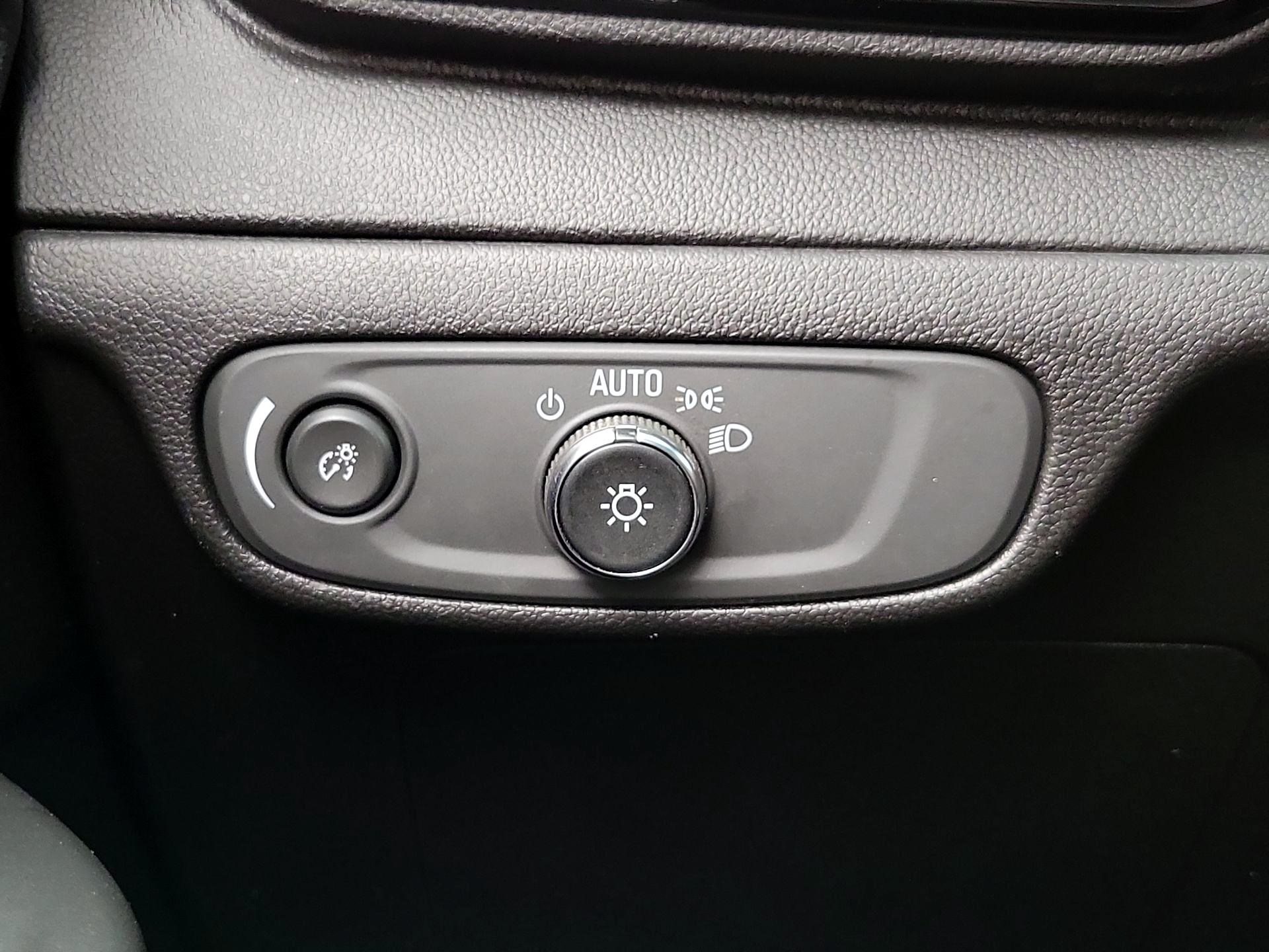 Thumbnail: 2023 Chevrolet Bolt EV - 13