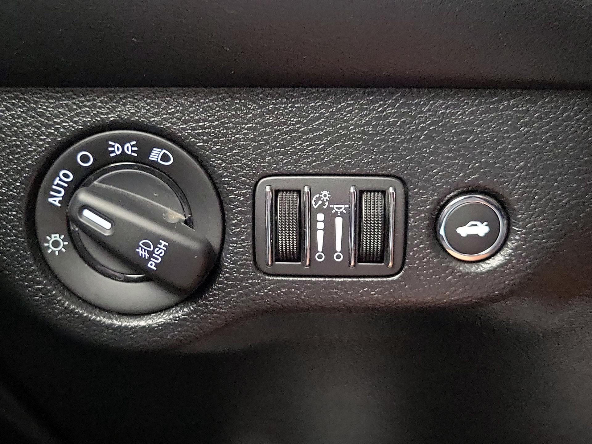 Thumbnail: 2022 Dodge Challenger - 13