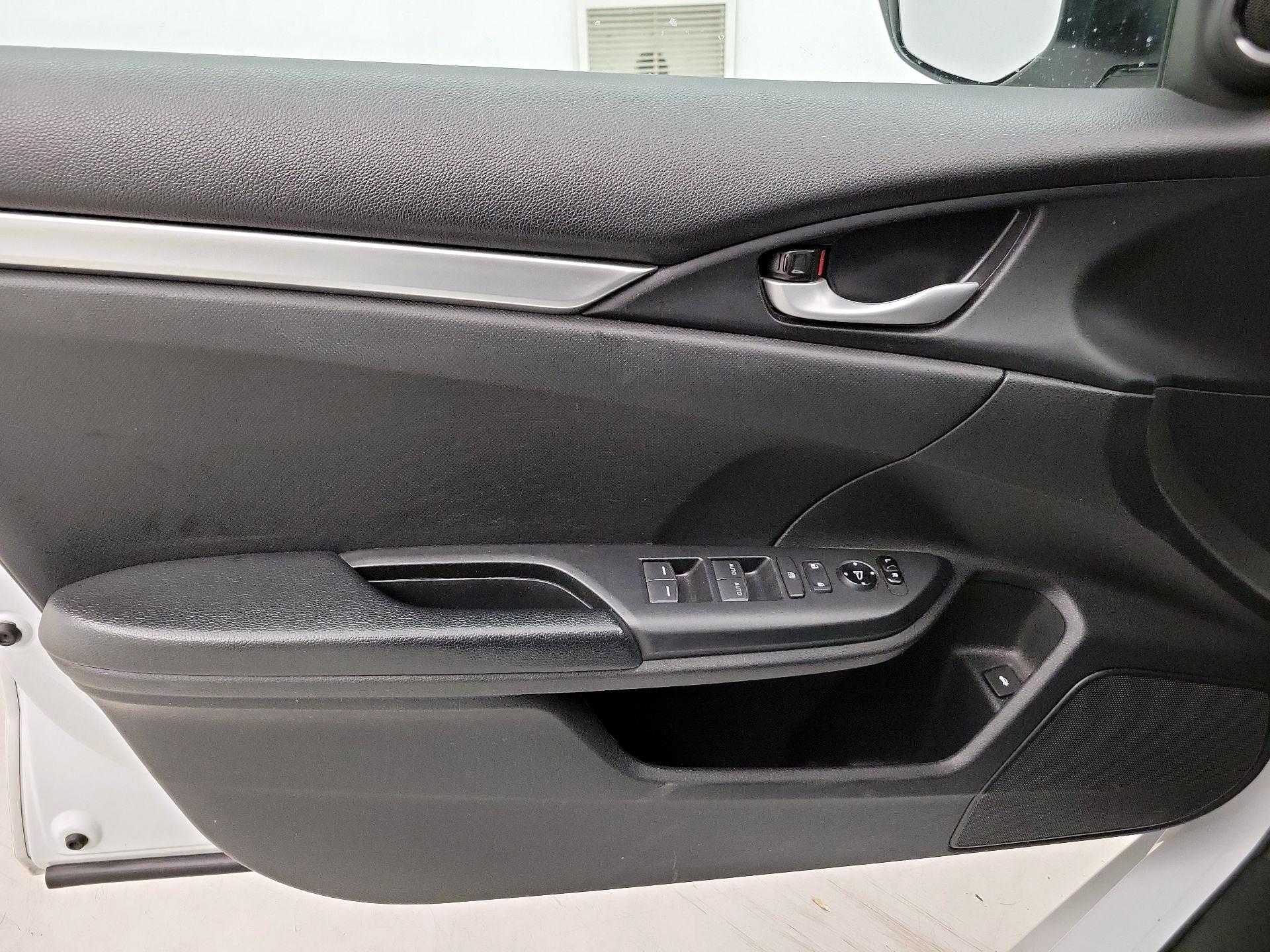 Thumbnail: 2020 Honda Civic - 12