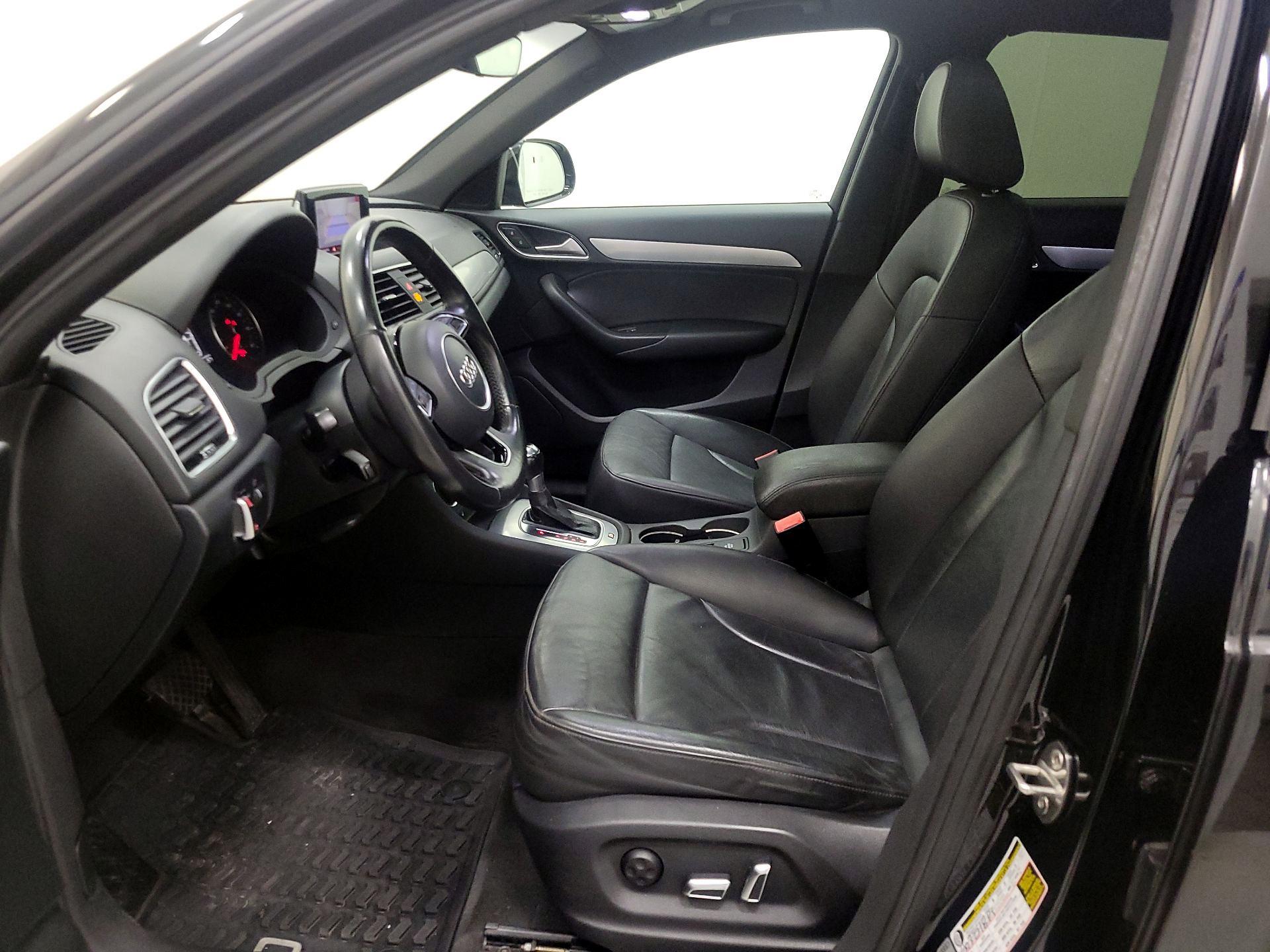 Thumbnail: 2018 Audi Q3 - 11