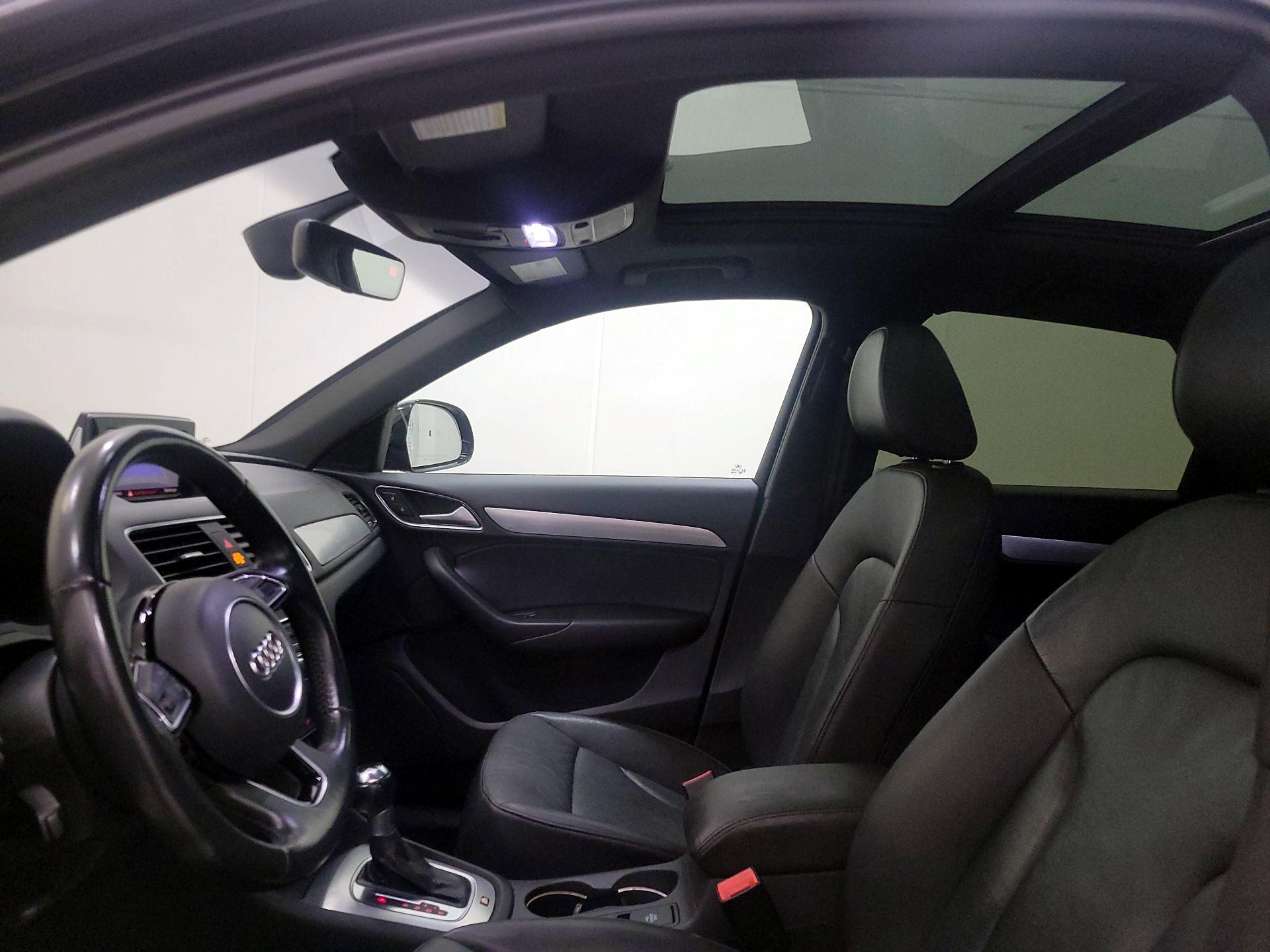 Thumbnail: 2018 Audi Q3 - 19