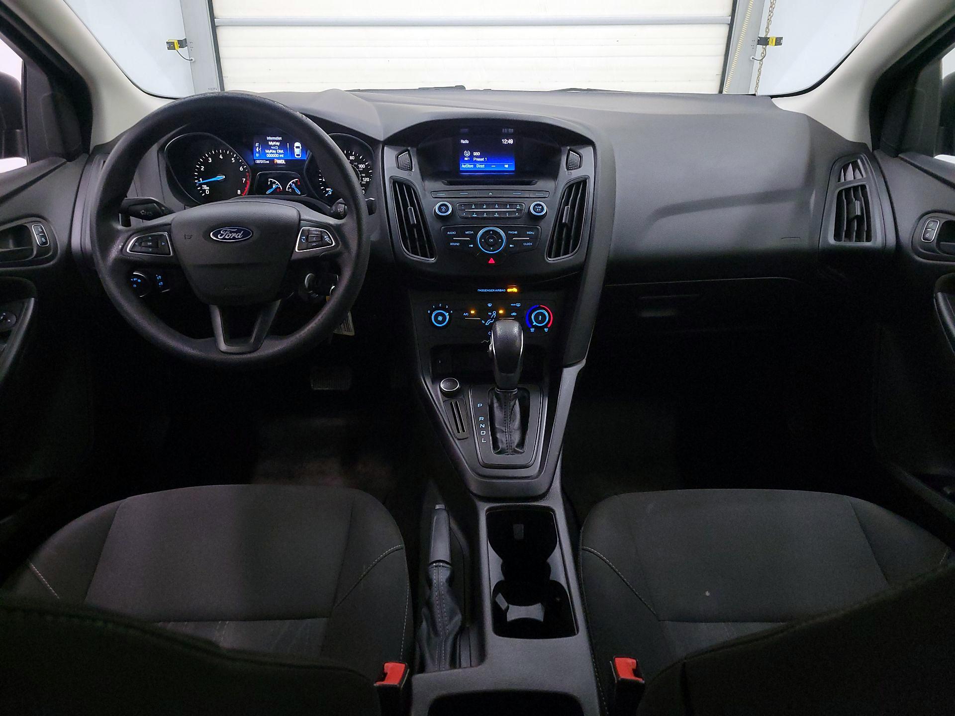 Thumbnail: 2017 Ford Focus - 9