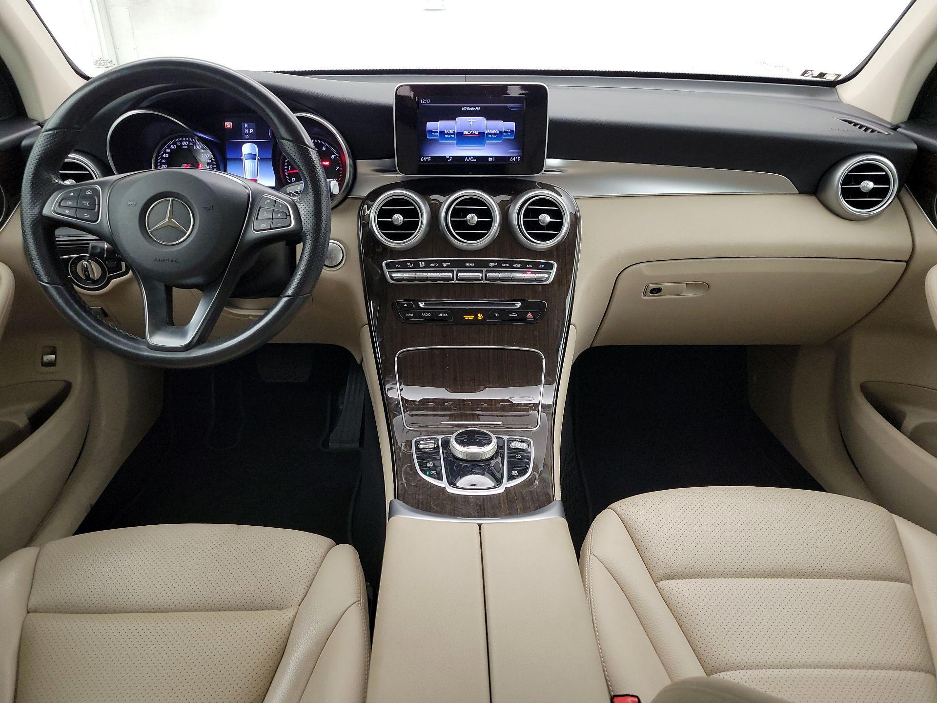 Thumbnail: 2019 Mercedes-Benz GLC - 8