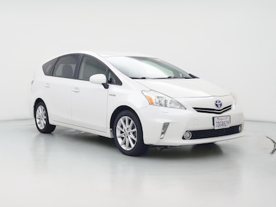 2014 Toyota Prius v Five