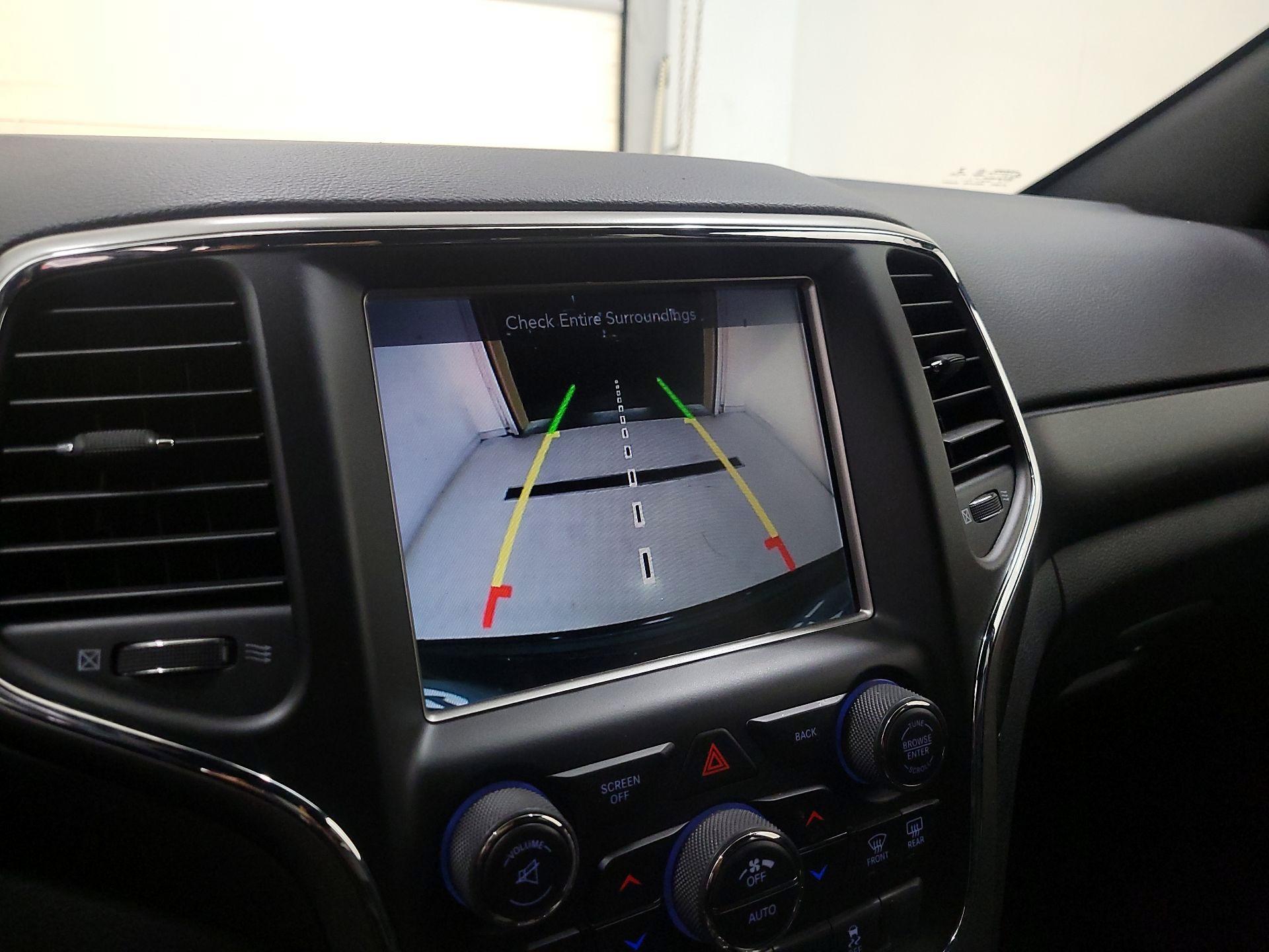 Thumbnail: 2017 Jeep Grand Cherokee - 14