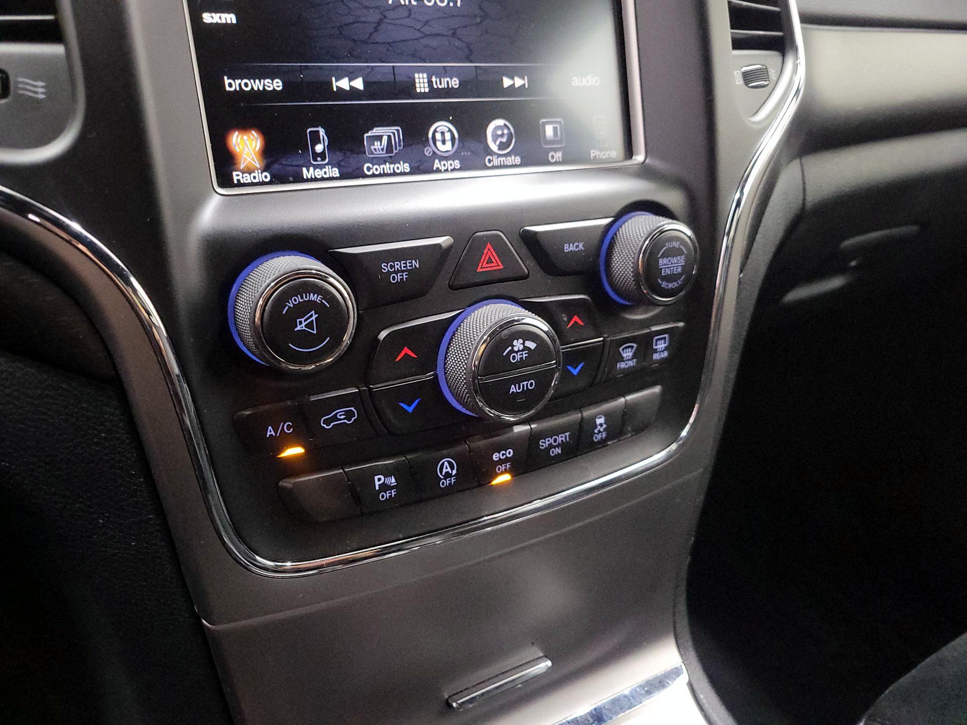 Thumbnail: 2017 Jeep Grand Cherokee - 16