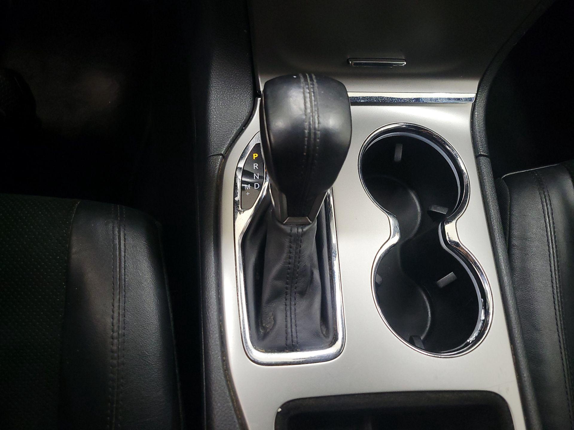 Thumbnail: 2017 Jeep Grand Cherokee - 17