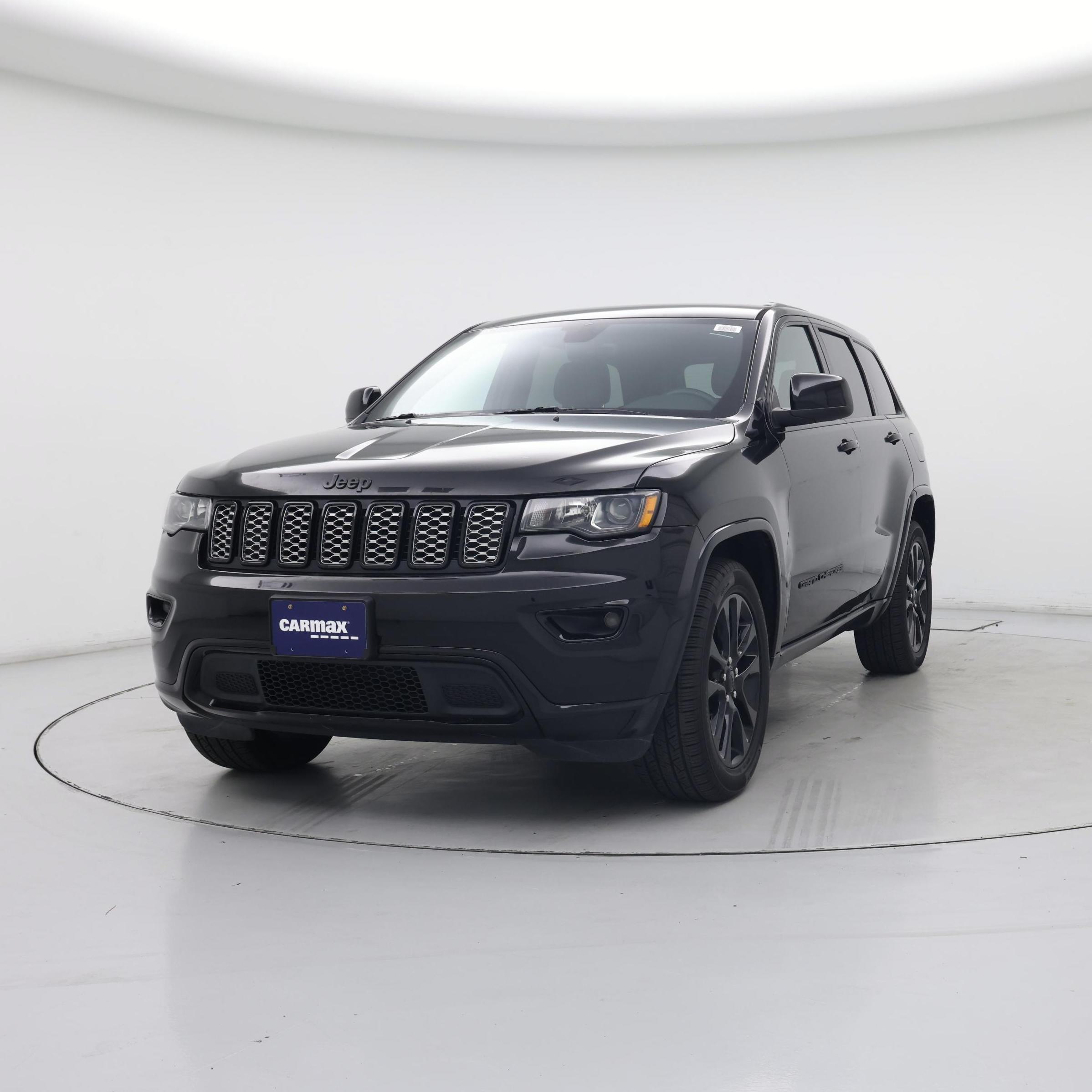 Thumbnail: 2017 Jeep Grand Cherokee - 4