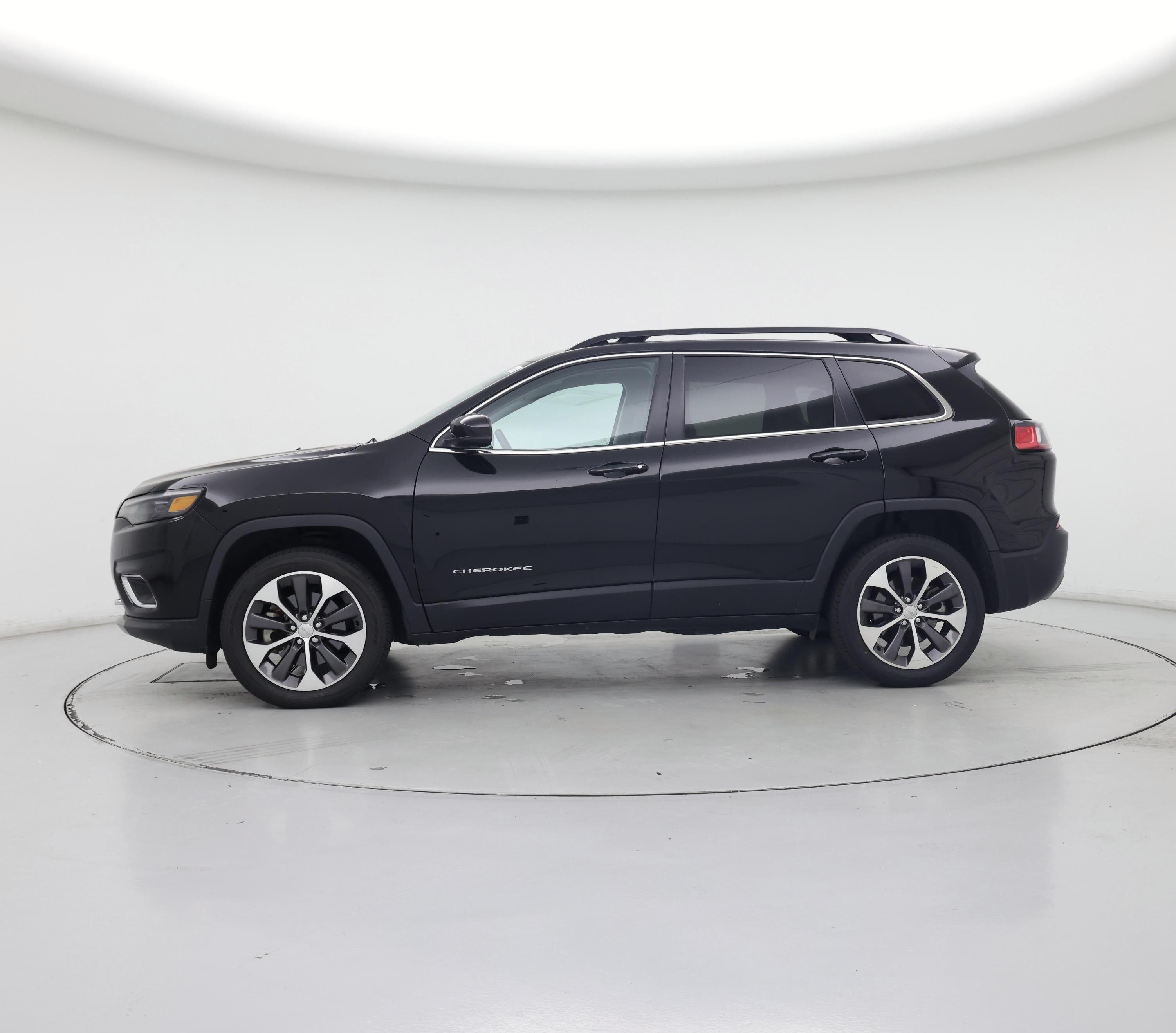 Thumbnail: 2022 Jeep Cherokee - 3