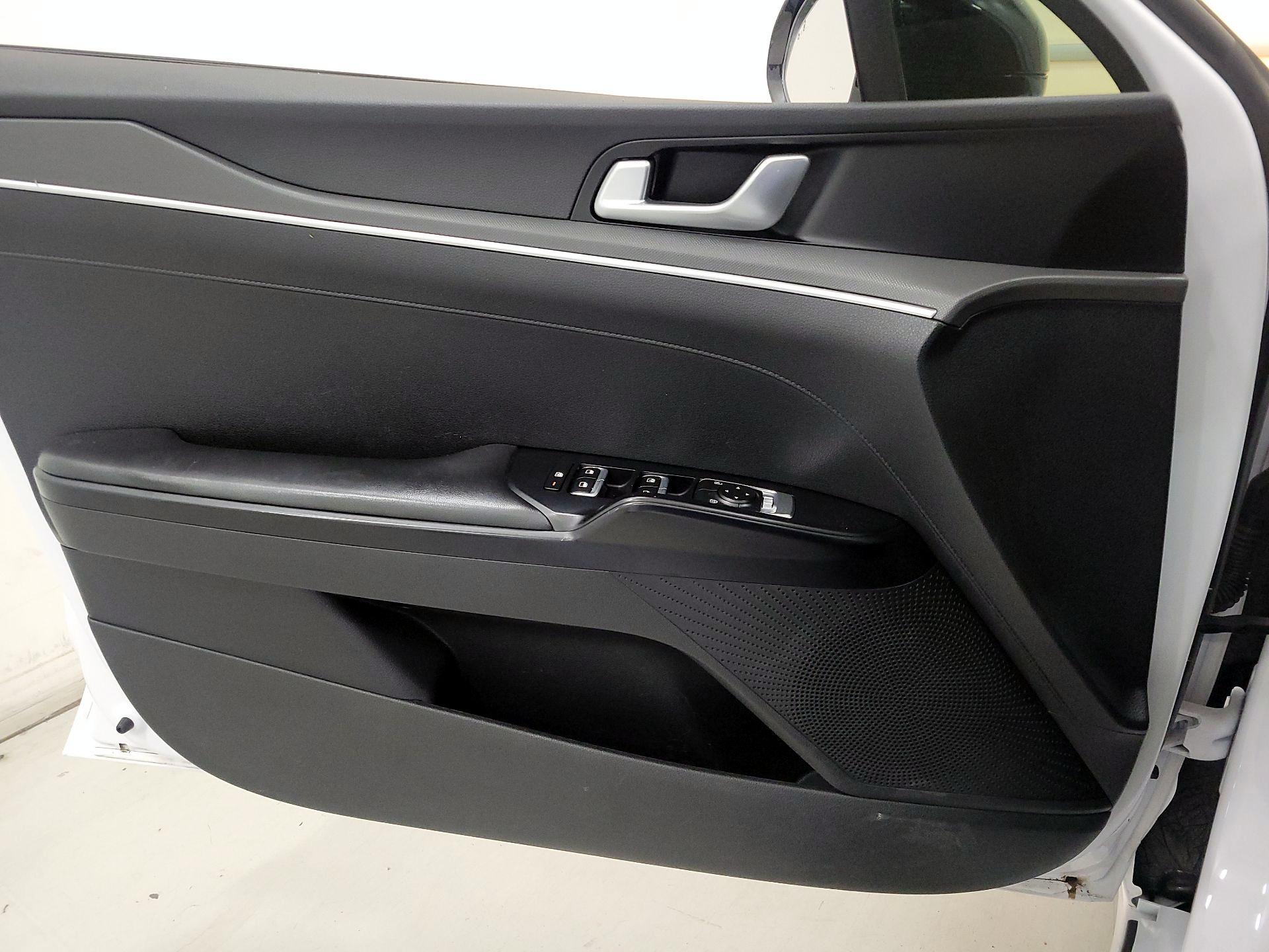 Thumbnail: 2021 Kia K5 - 12