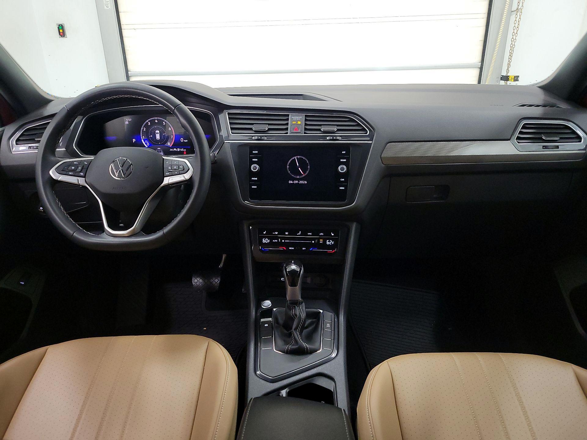 Thumbnail: 2024 Volkswagen Tiguan - 9