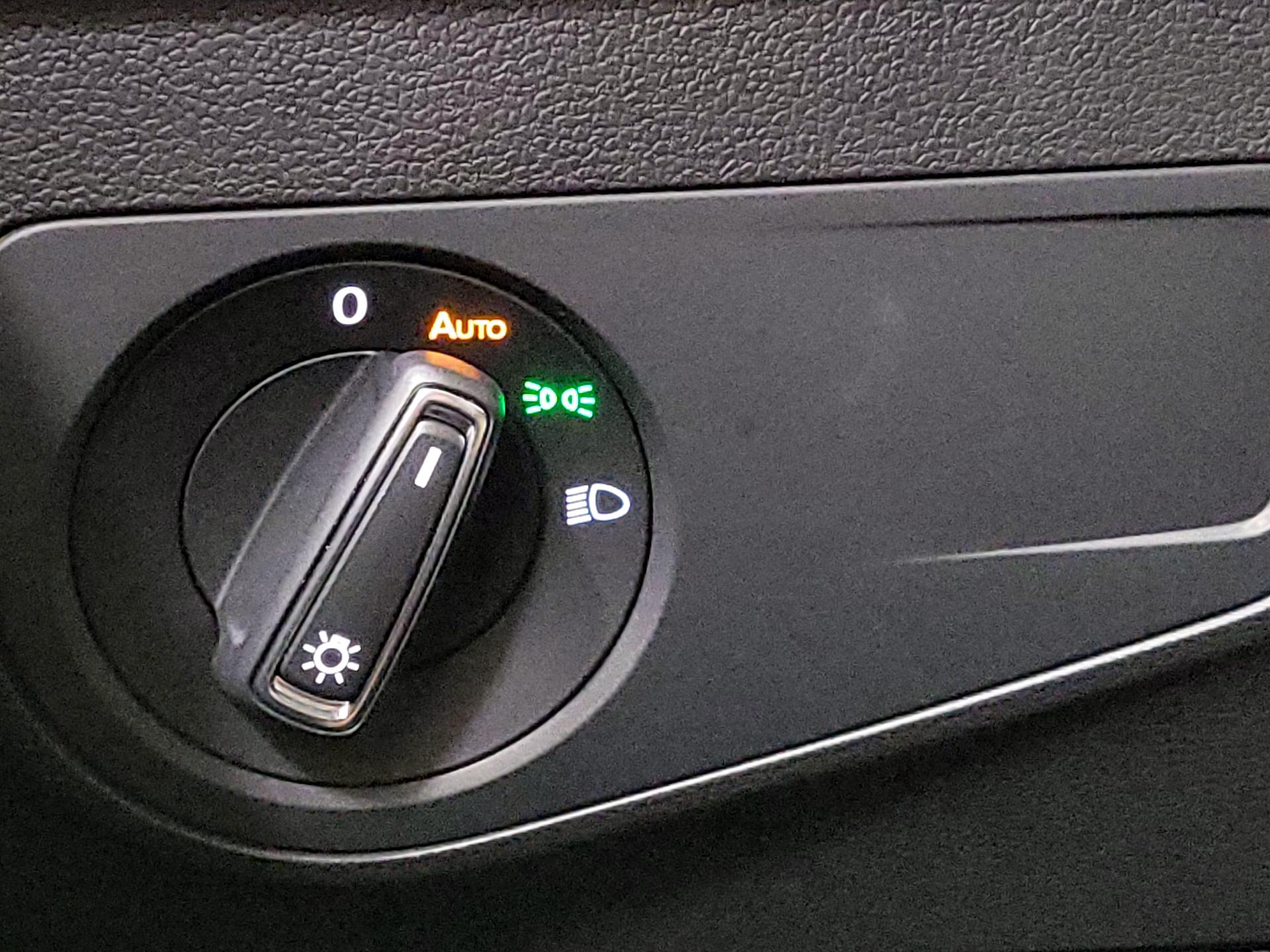 Thumbnail: 2024 Volkswagen Tiguan - 13