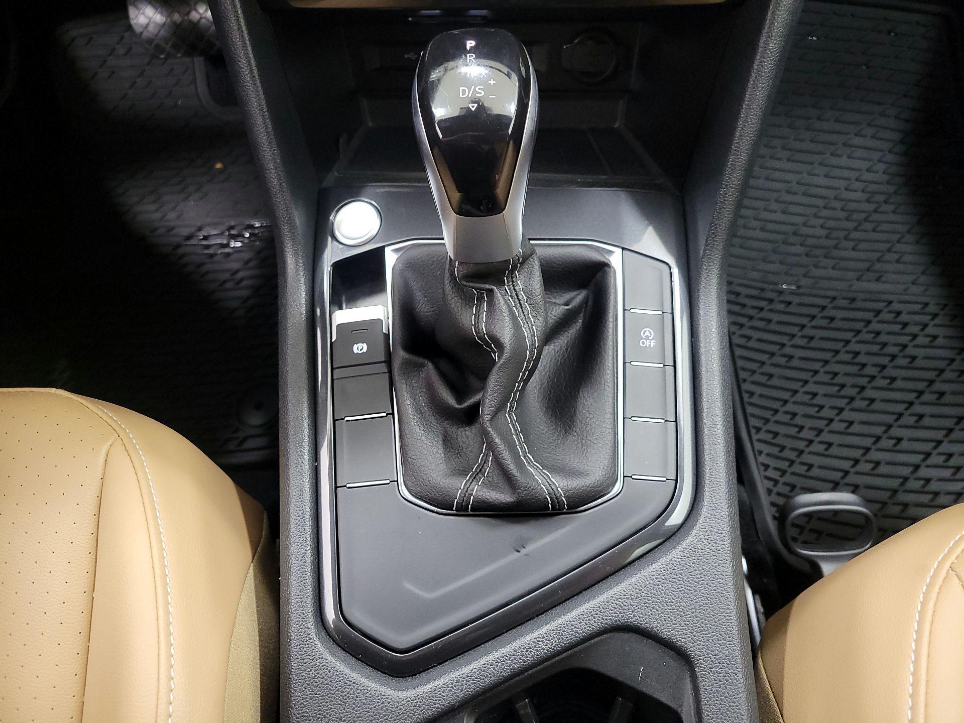 Thumbnail: 2024 Volkswagen Tiguan - 17