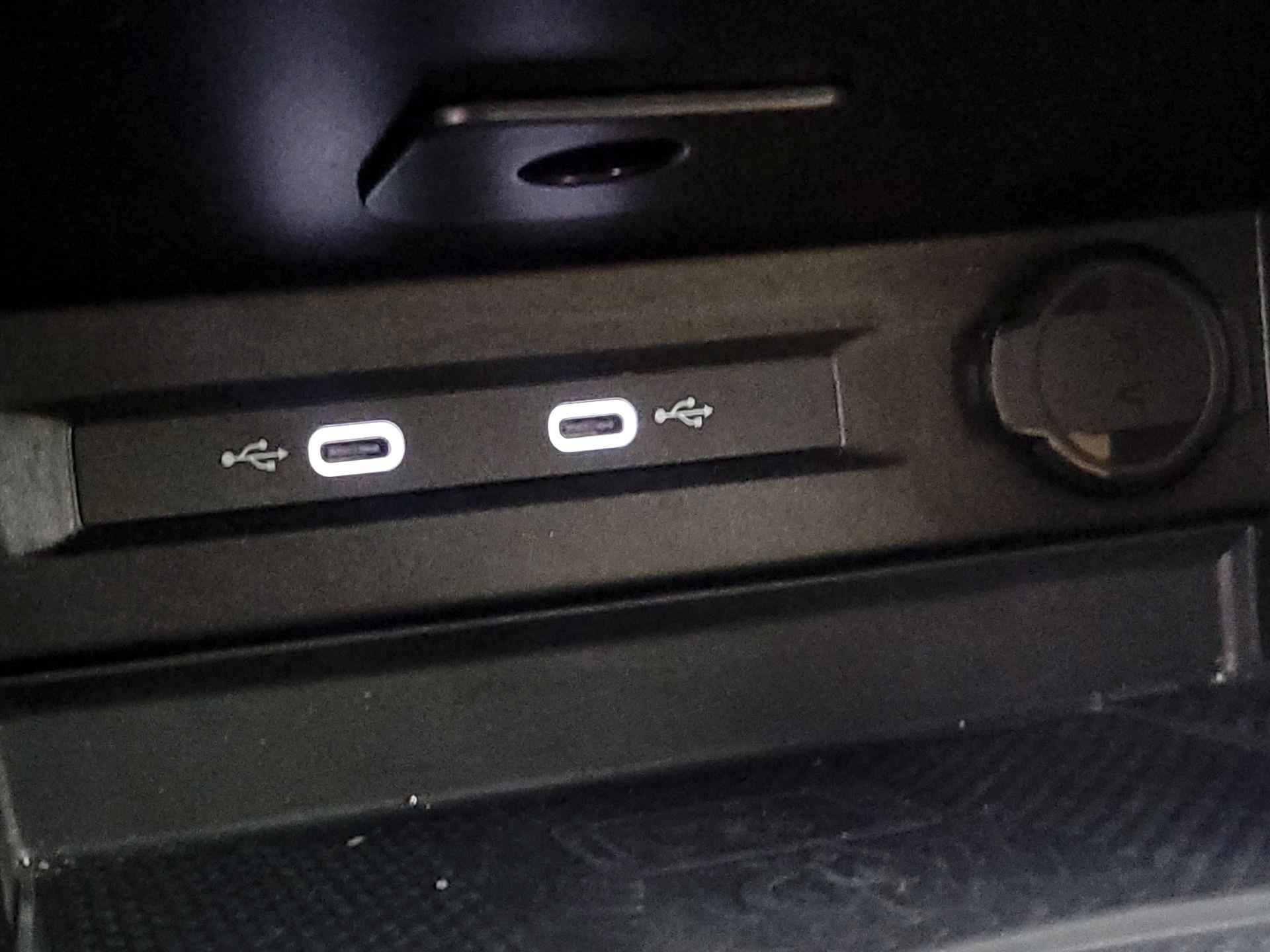 Thumbnail: 2024 Volkswagen Tiguan - 18