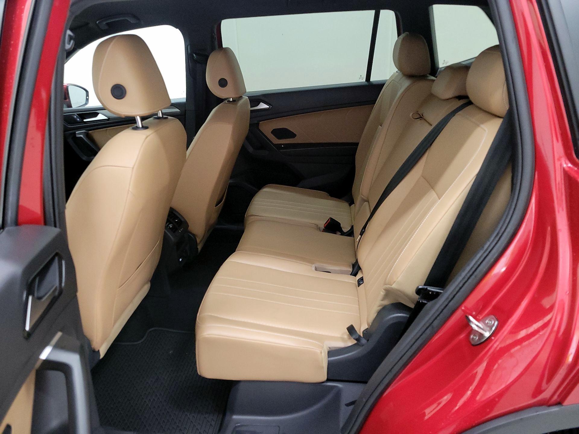 Thumbnail: 2024 Volkswagen Tiguan - 19