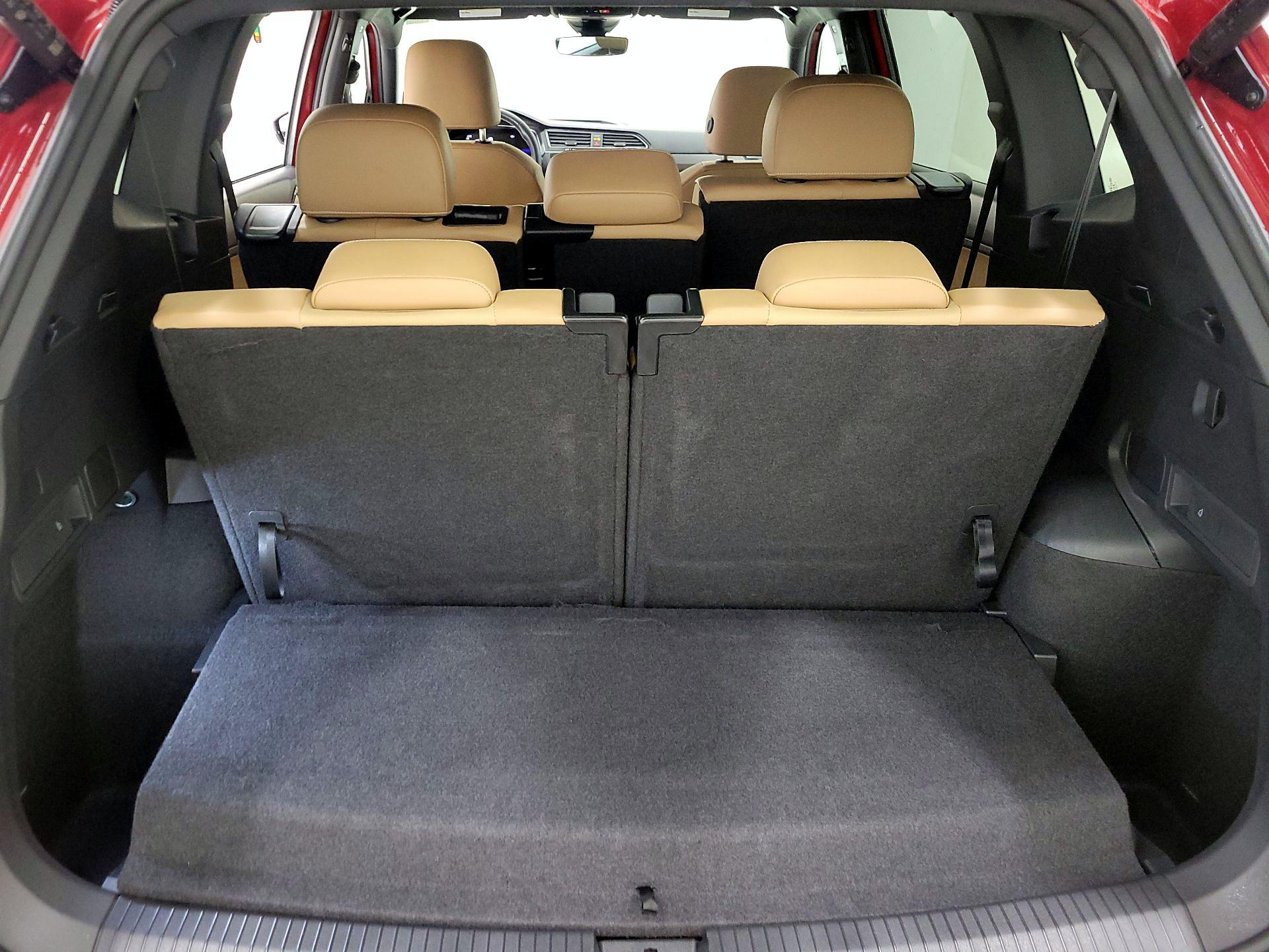 Thumbnail: 2024 Volkswagen Tiguan - 20