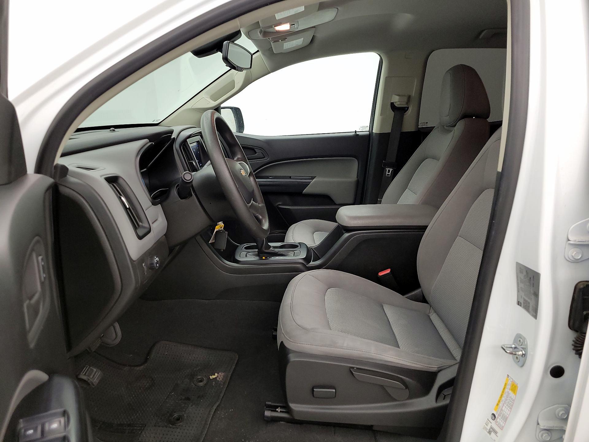 Thumbnail: 2022 Chevrolet Colorado - 9