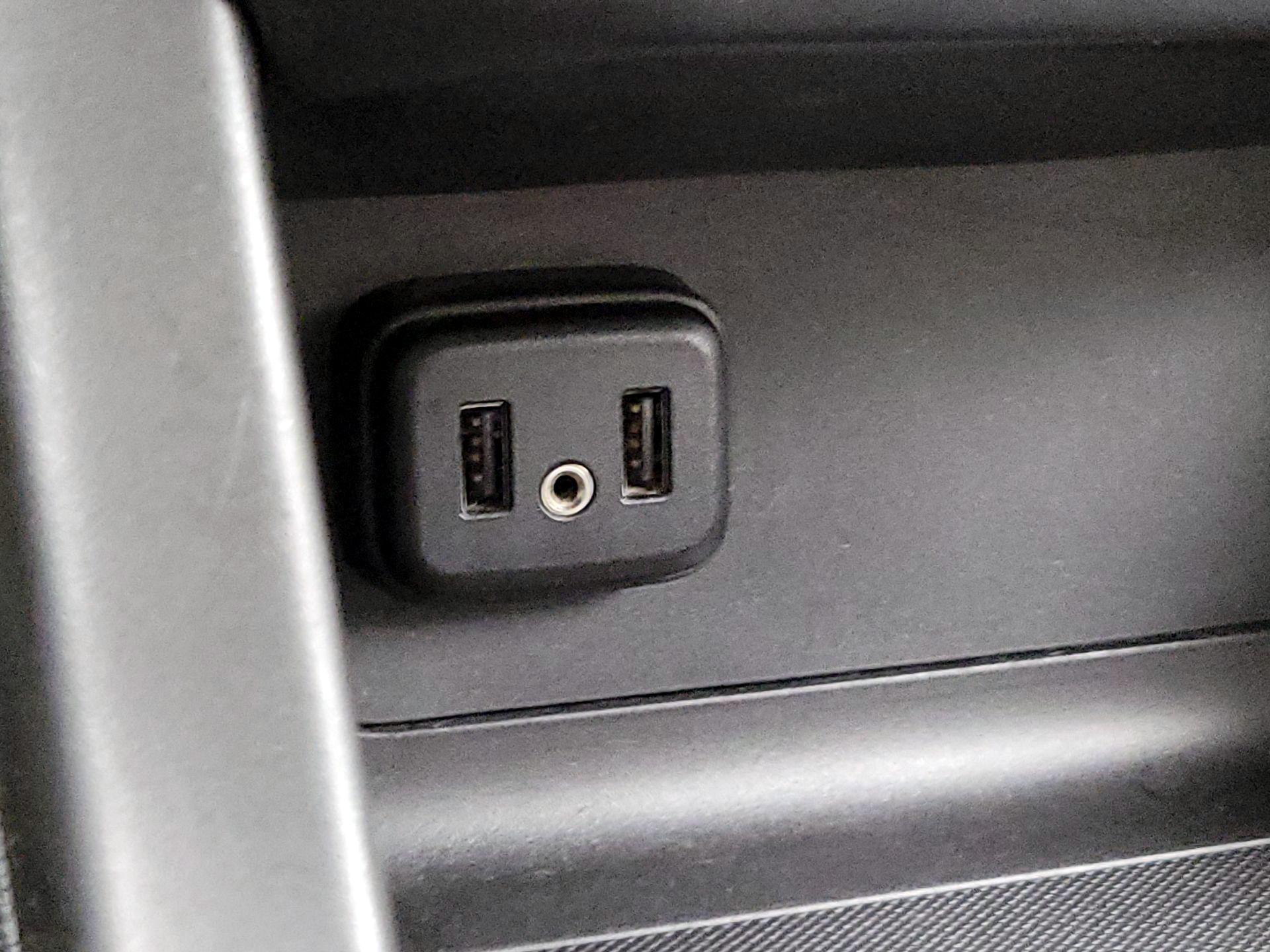 Thumbnail: 2022 Chevrolet Colorado - 16