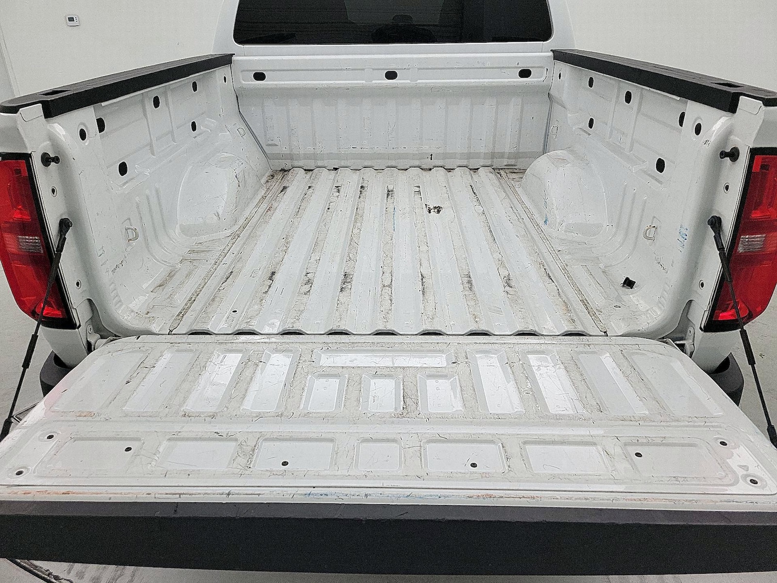 2022 Chevrolet Colorado Work Truck - Photo 19