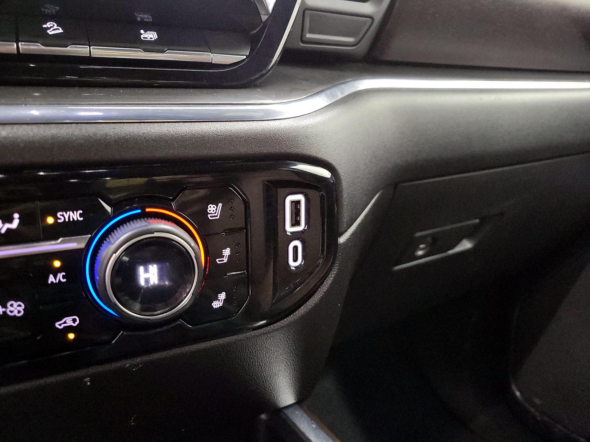 Thumbnail: 2024 Chevrolet Silverado 1500 - 18